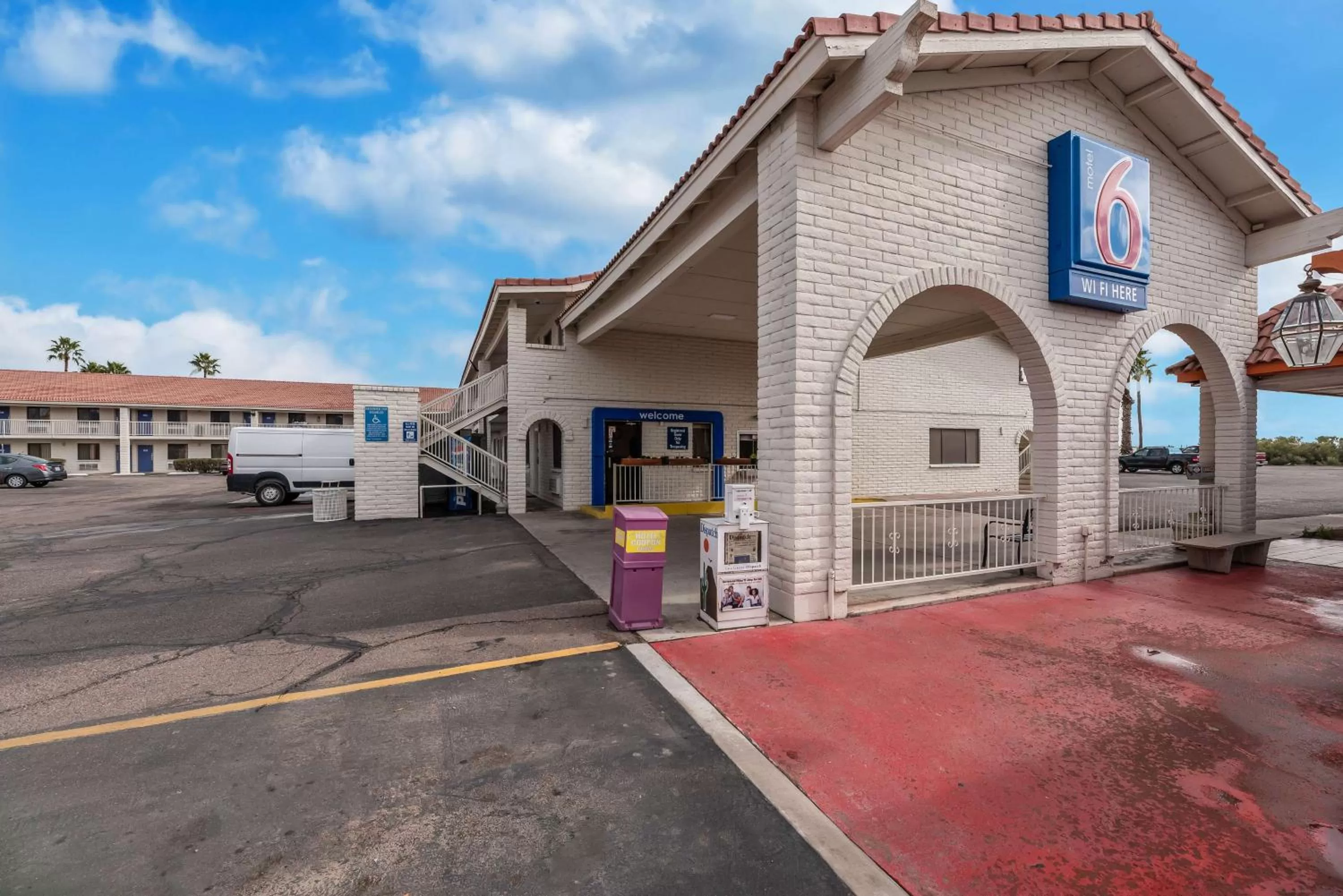 Property building in Motel 6 Eloy Arizona Casa Grande