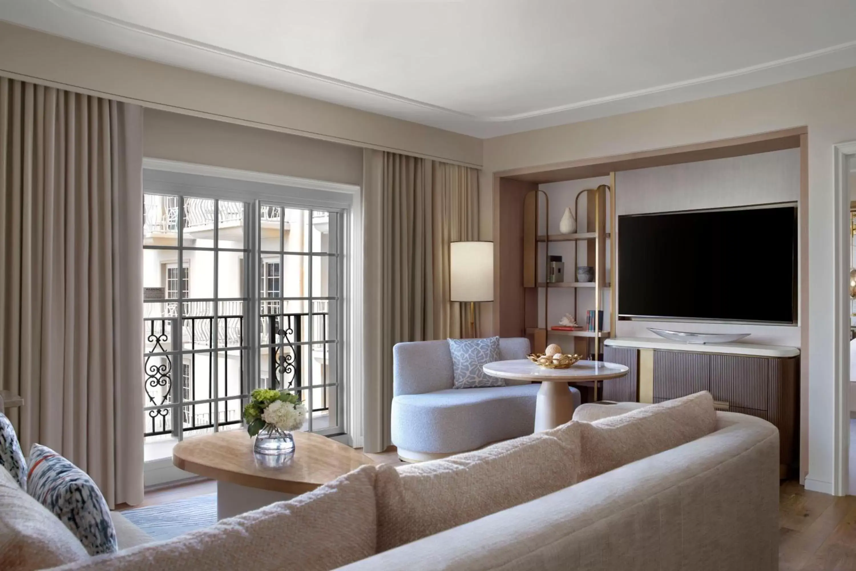 Bedroom, Seating Area in The Ritz-Carlton, Naples