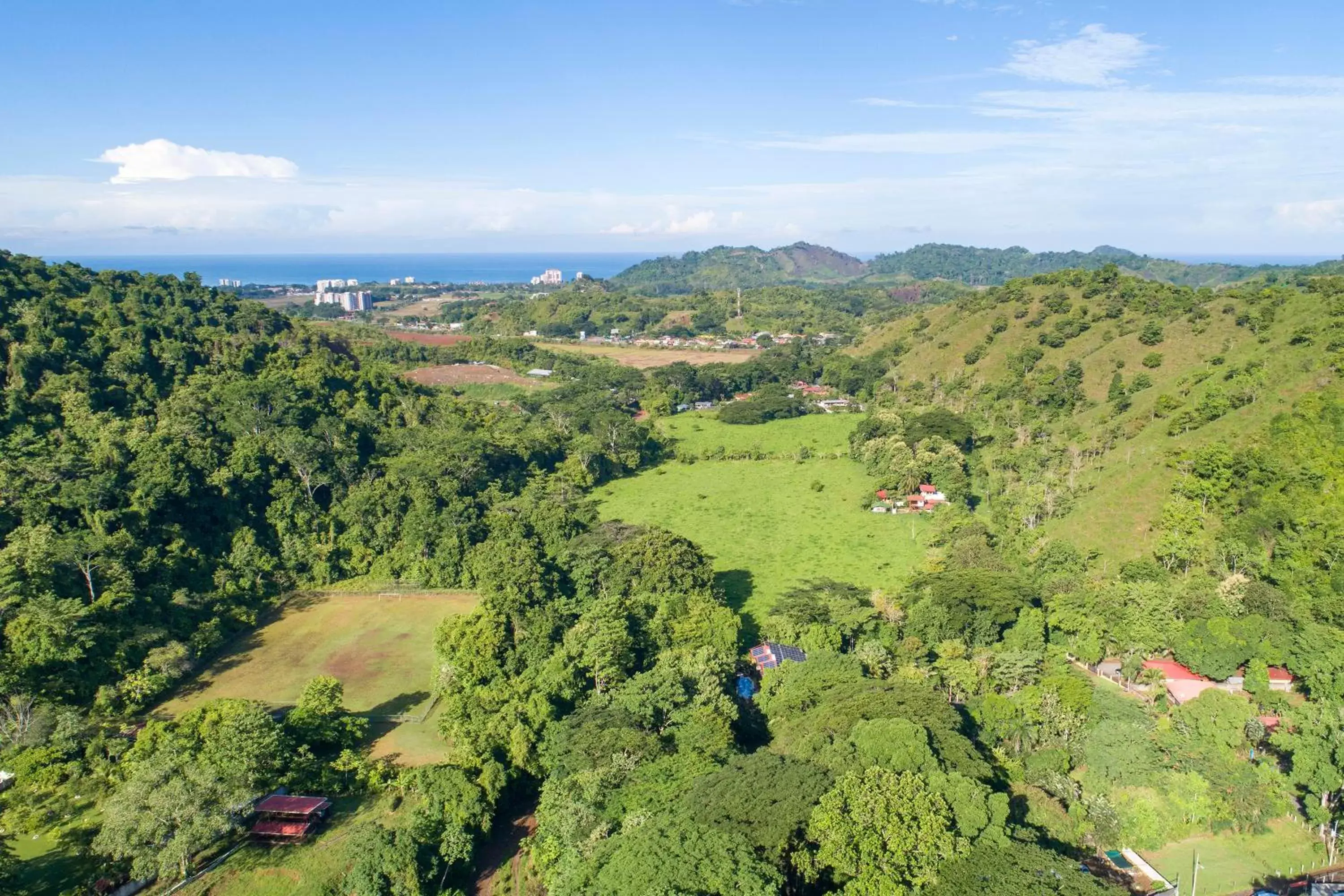 Property building, Bird's-eye View in Pumilio Mountain & Ocean Hotel