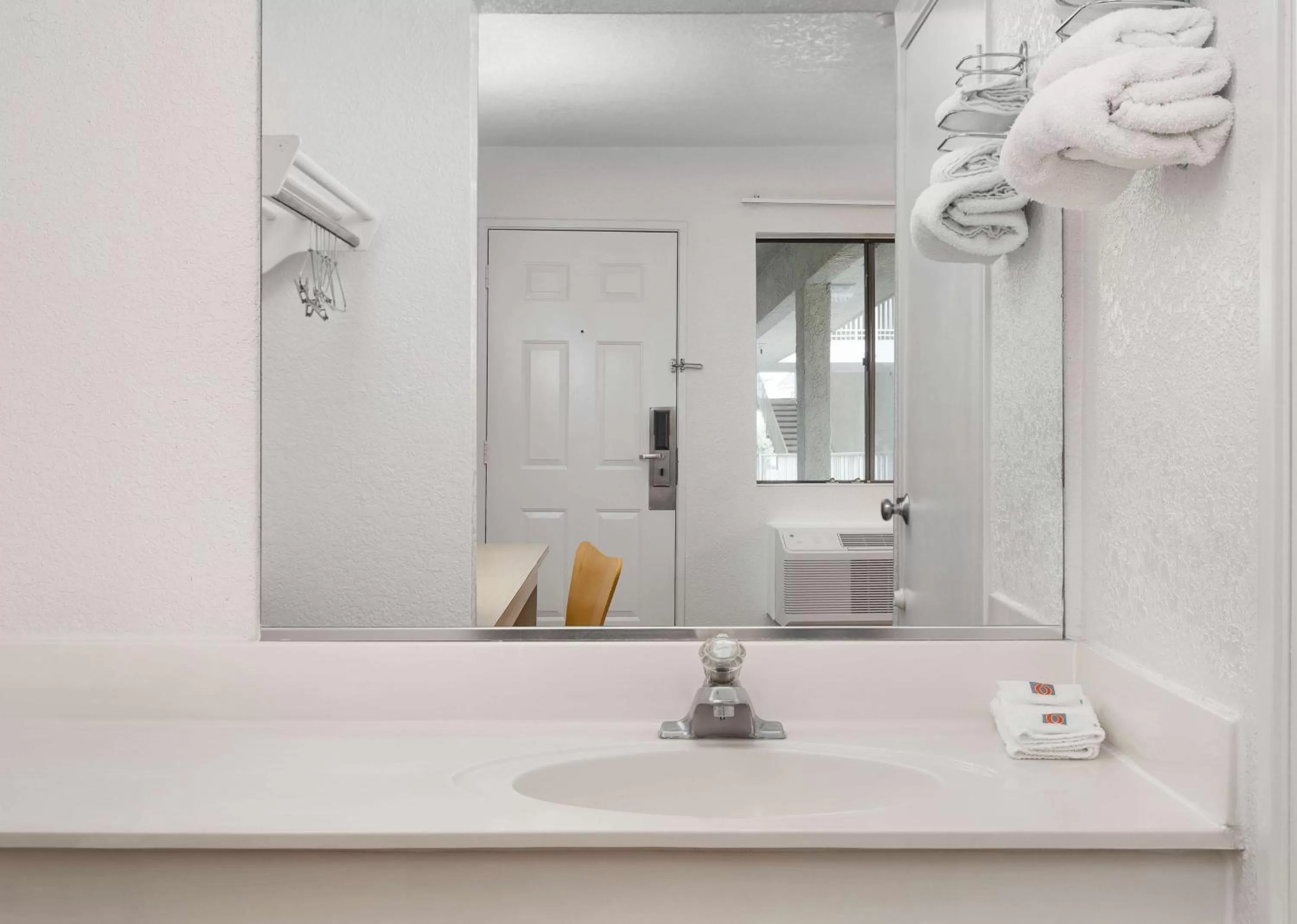 Bathroom in Motel 6-Buena Park, CA - Knotts Berry Farm - Disneyland