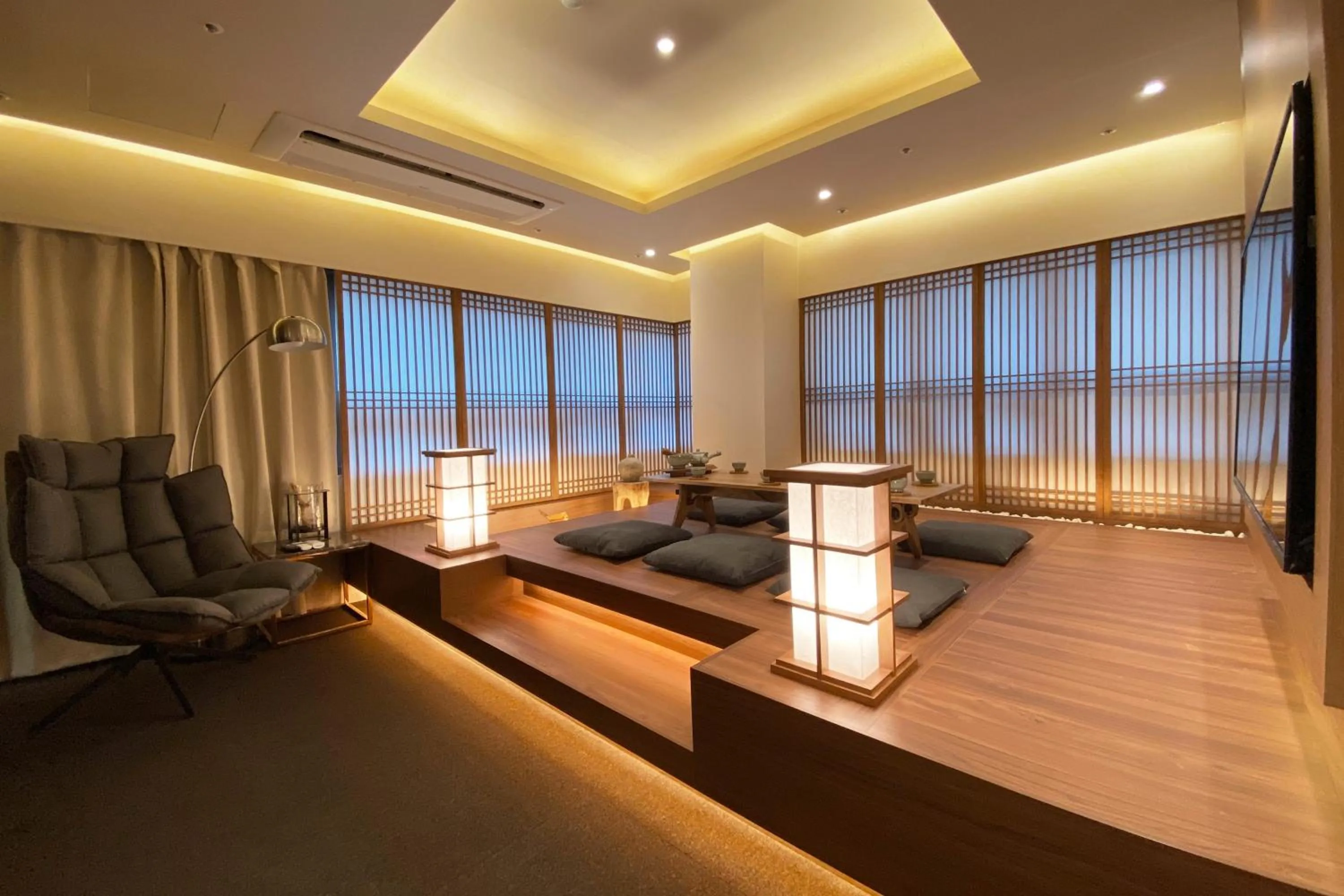 Living room, Seating Area in UH Suite The Jongno