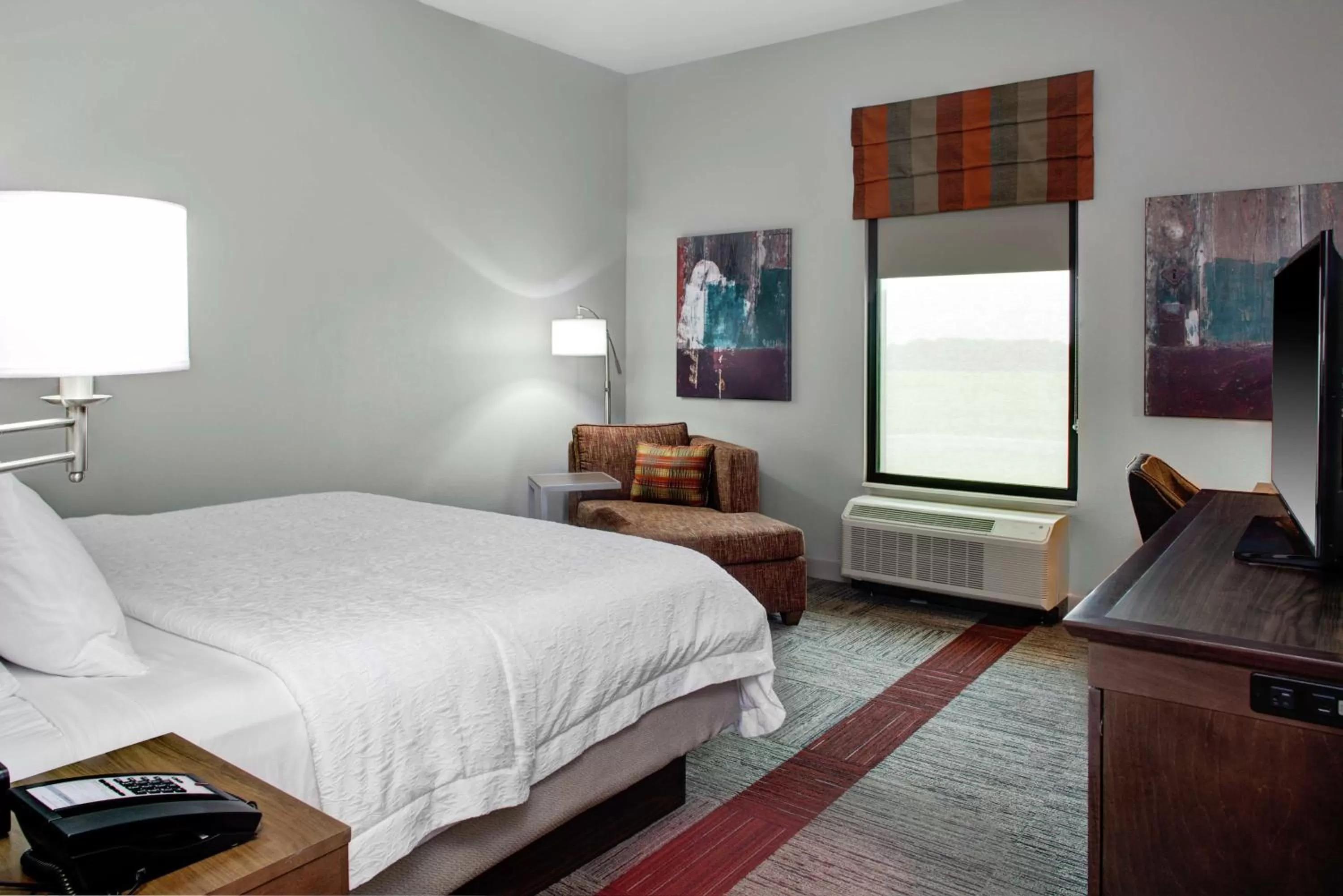 King Room with Sofa Bed- Non-Smoking in Hampton Inn & Suites Pittsburg Kansas Crossing