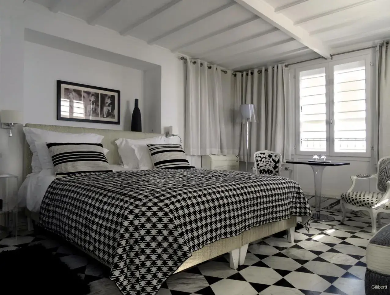 Bedroom, Bed in La Villa Bleue