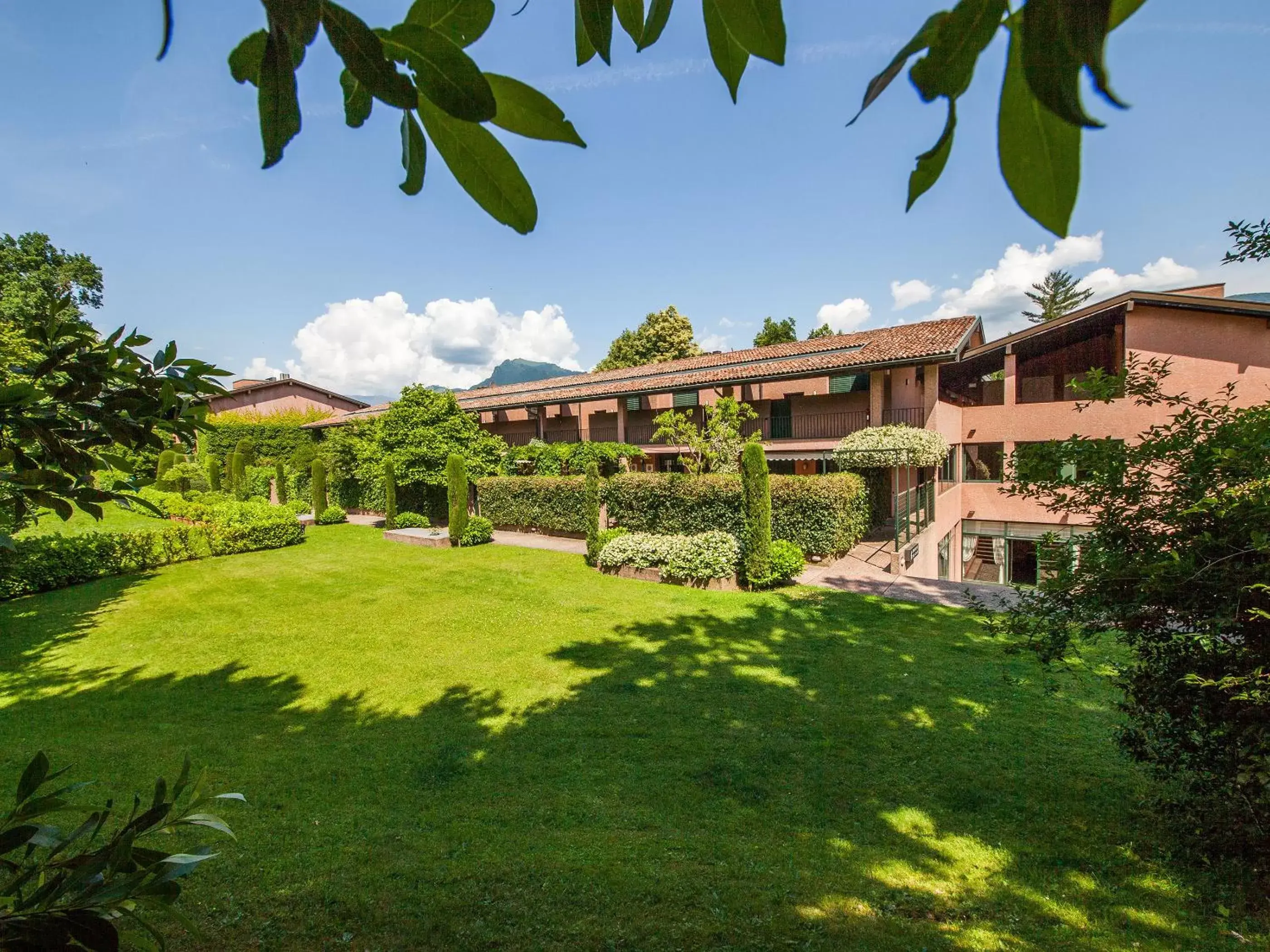 Facade/entrance, Property Building in Park Hotel Principe - Ticino Hotels Group