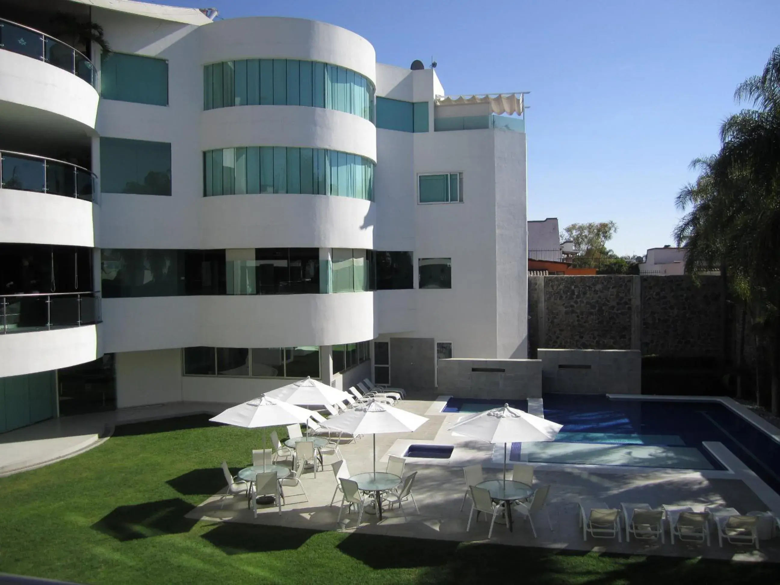 Garden, Swimming Pool in Hotel Rio 1300