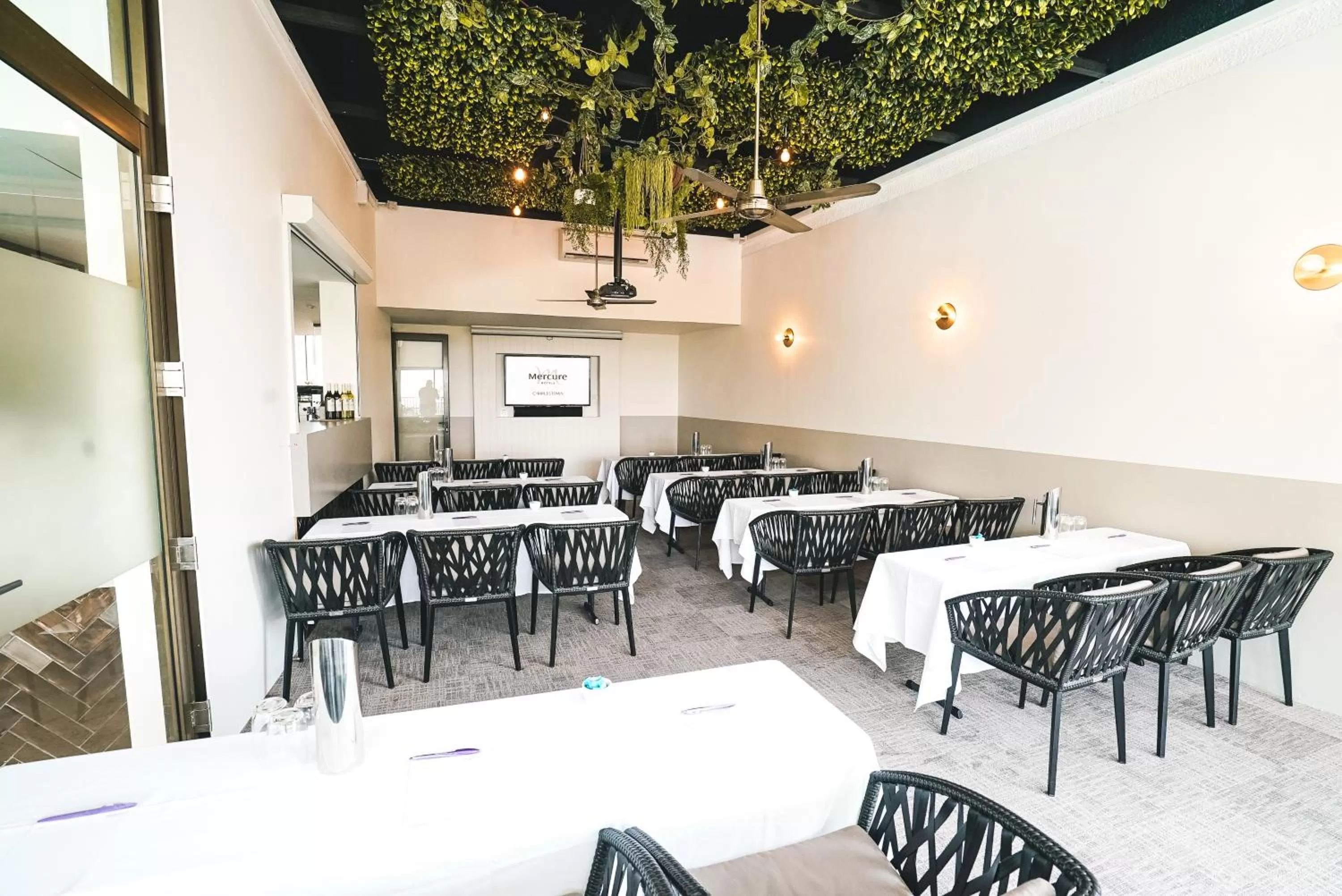 Meeting/conference room in Mercure Charlestown