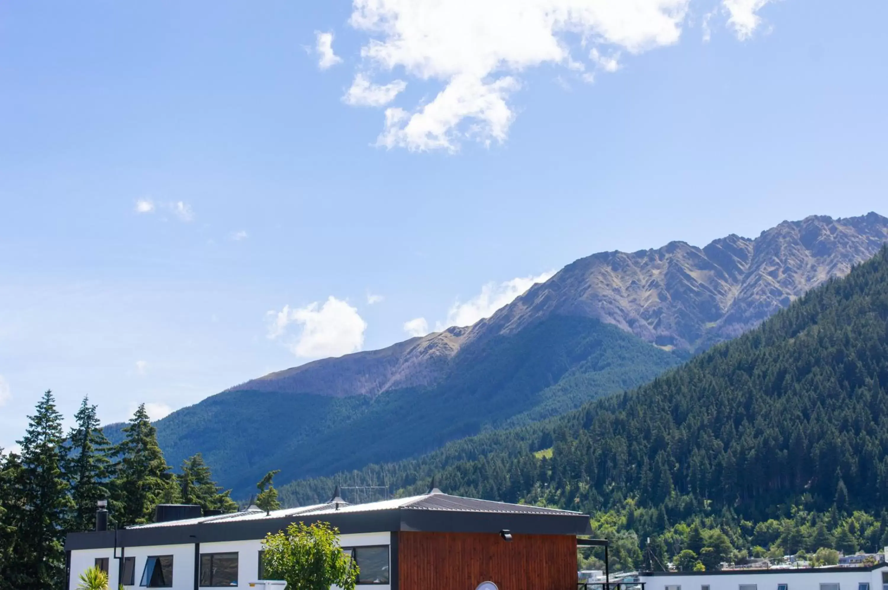 Mountain View in Four Seasons Motel
