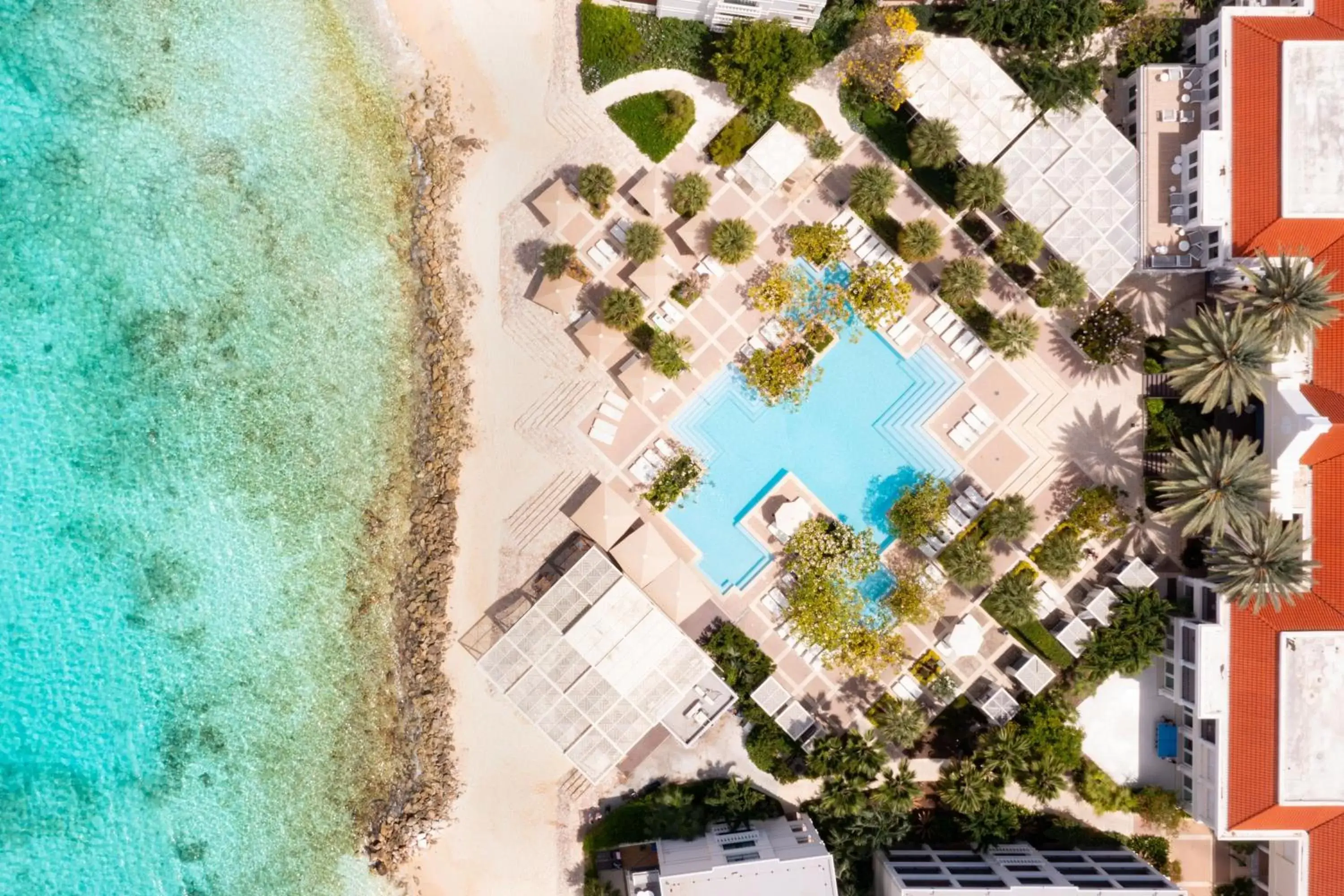 Swimming pool, Bird's-eye View in Curaçao Marriott Beach Resort