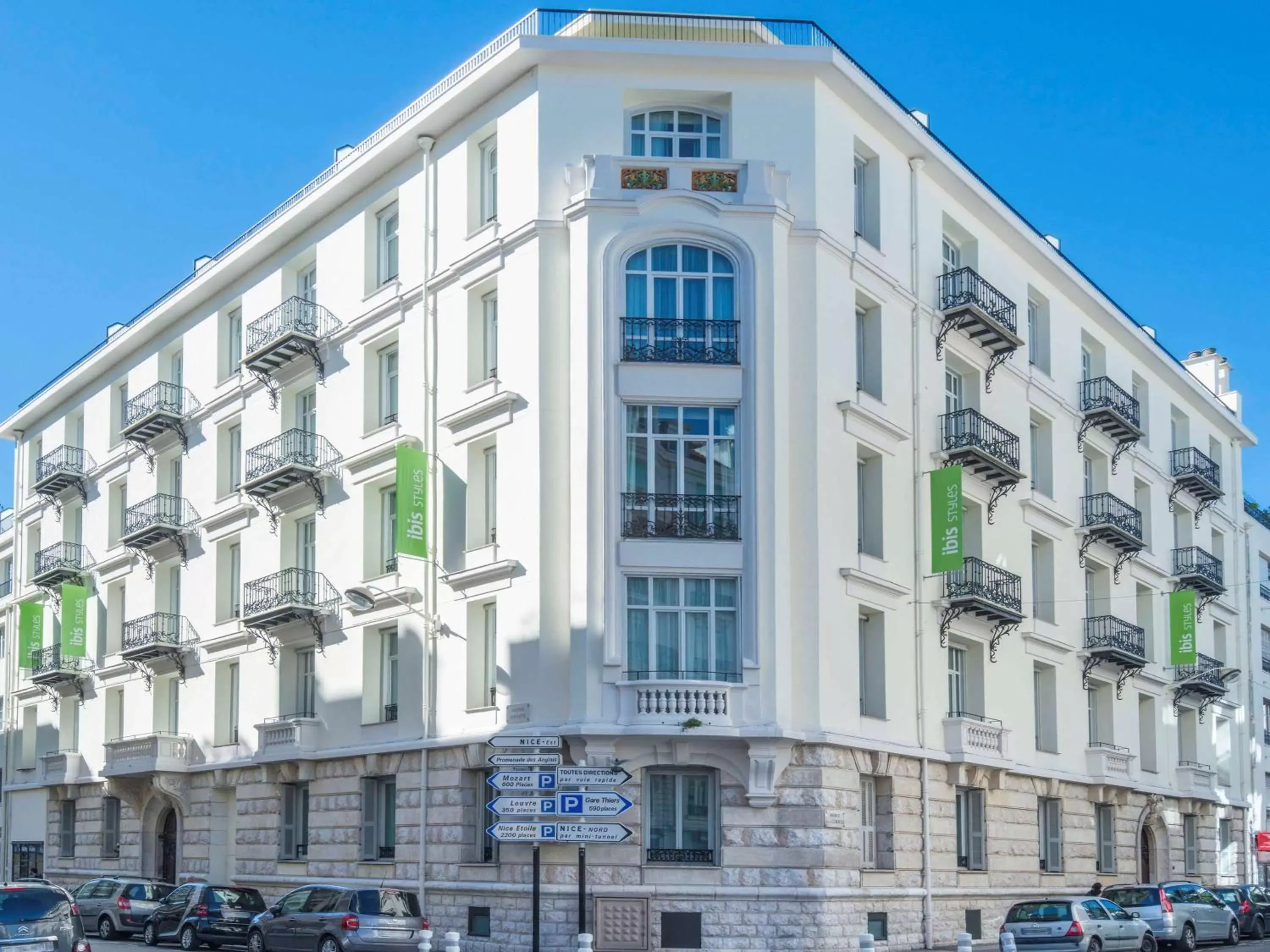 Property Building in Ibis Styles Nice Centre Gare