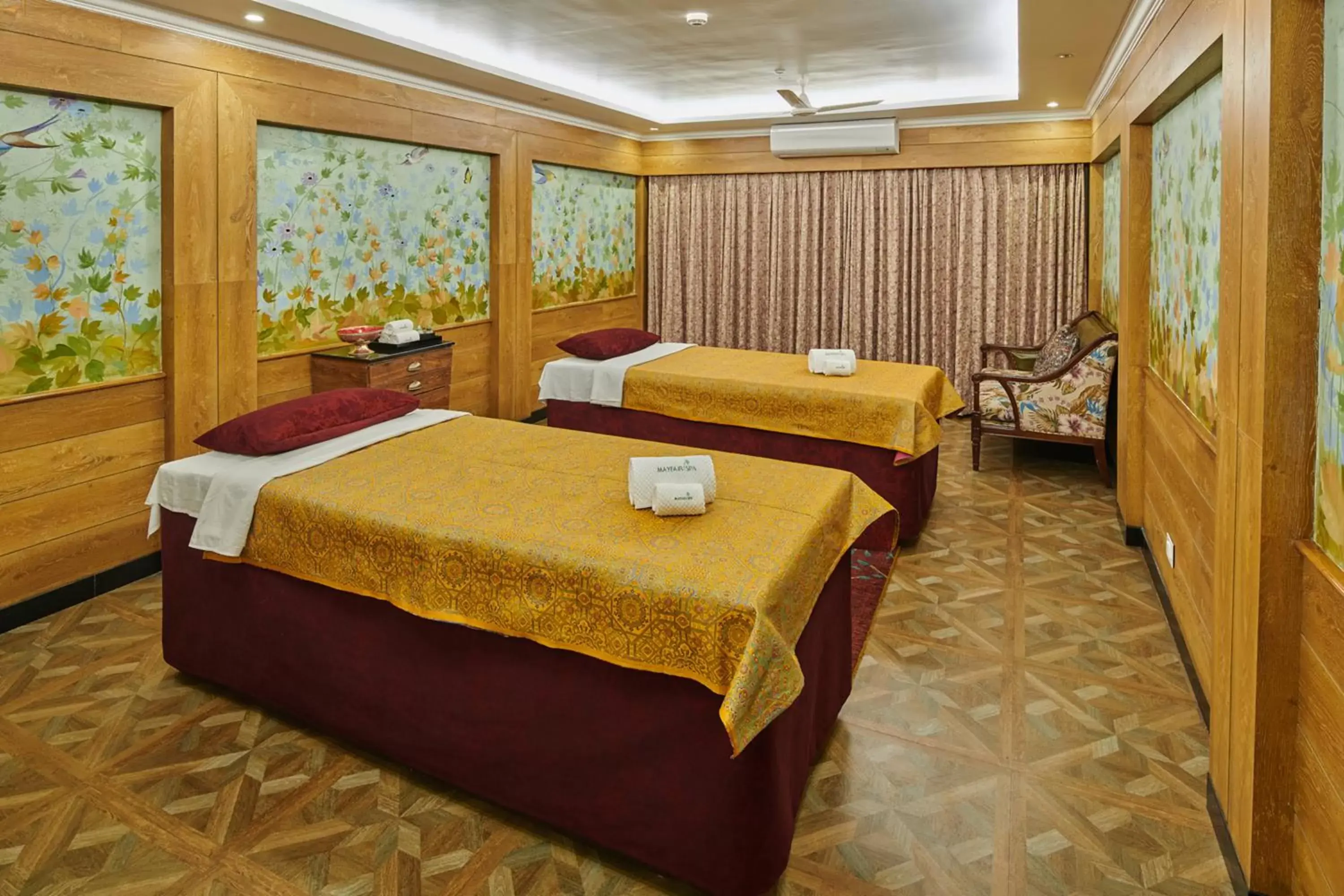 Massage, Bed in MAYFAIR Himalayan Spa Resort Massage, Bed in MAYFAIR Himalayan Spa Resort
