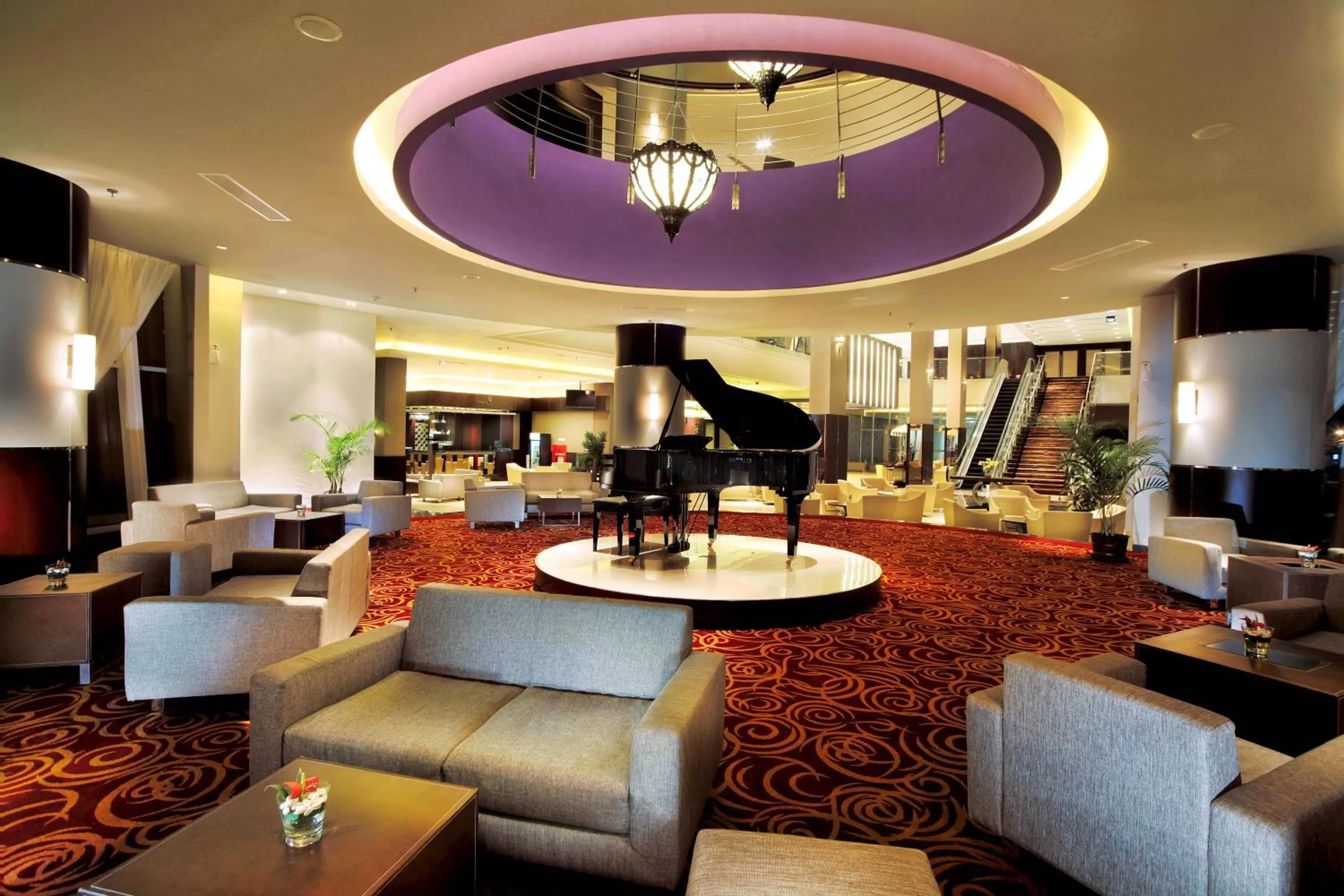 Lounge or bar, Lounge/Bar in ASTON Imperium Purwokerto