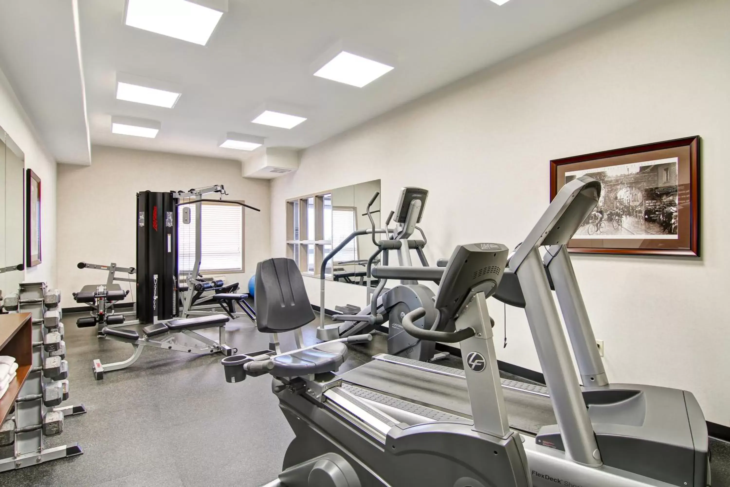 Fitness Center/Facilities in Canalta Hotel Weyburn