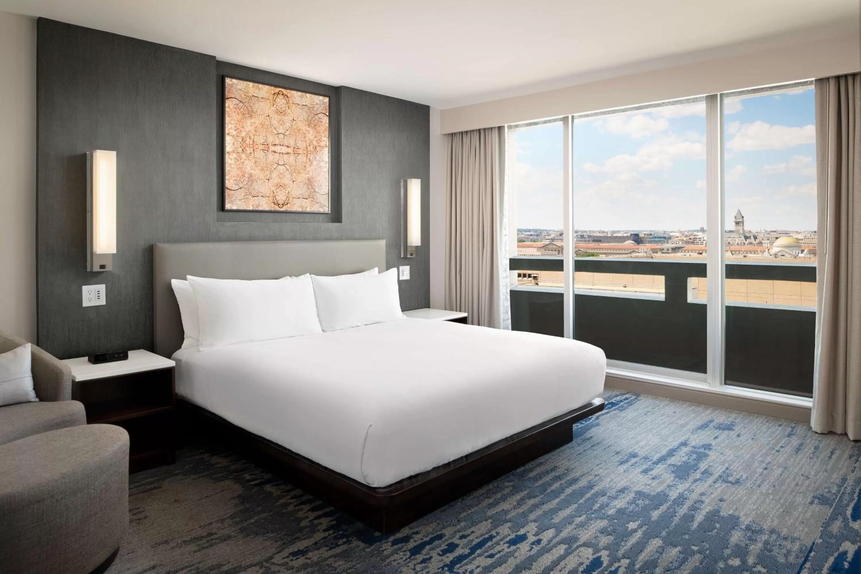 Bed in Hilton Washington DC National Mall The Wharf