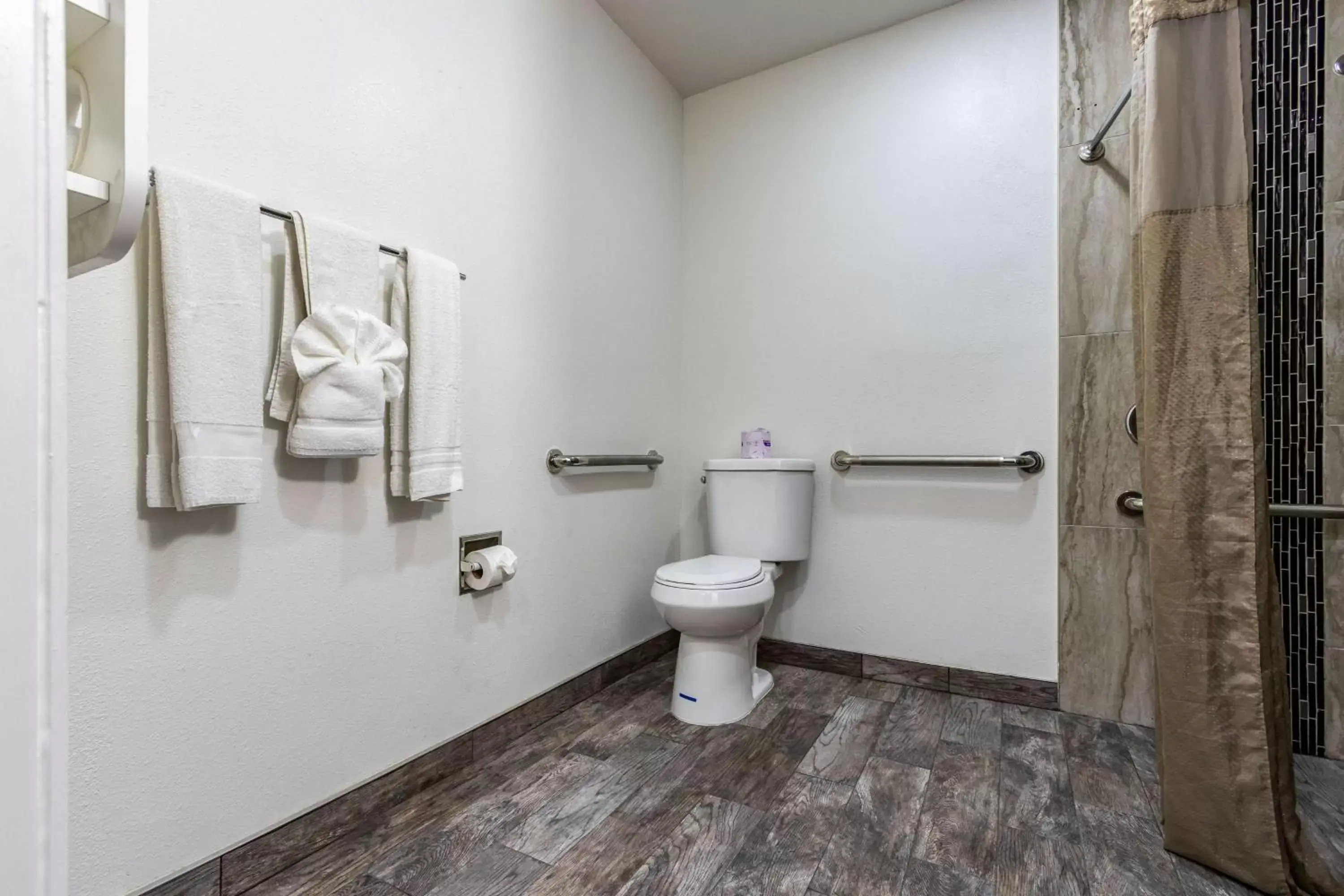 Shower, Bathroom in Motel 6-Fountain Valley, CA - Huntington Beach Area