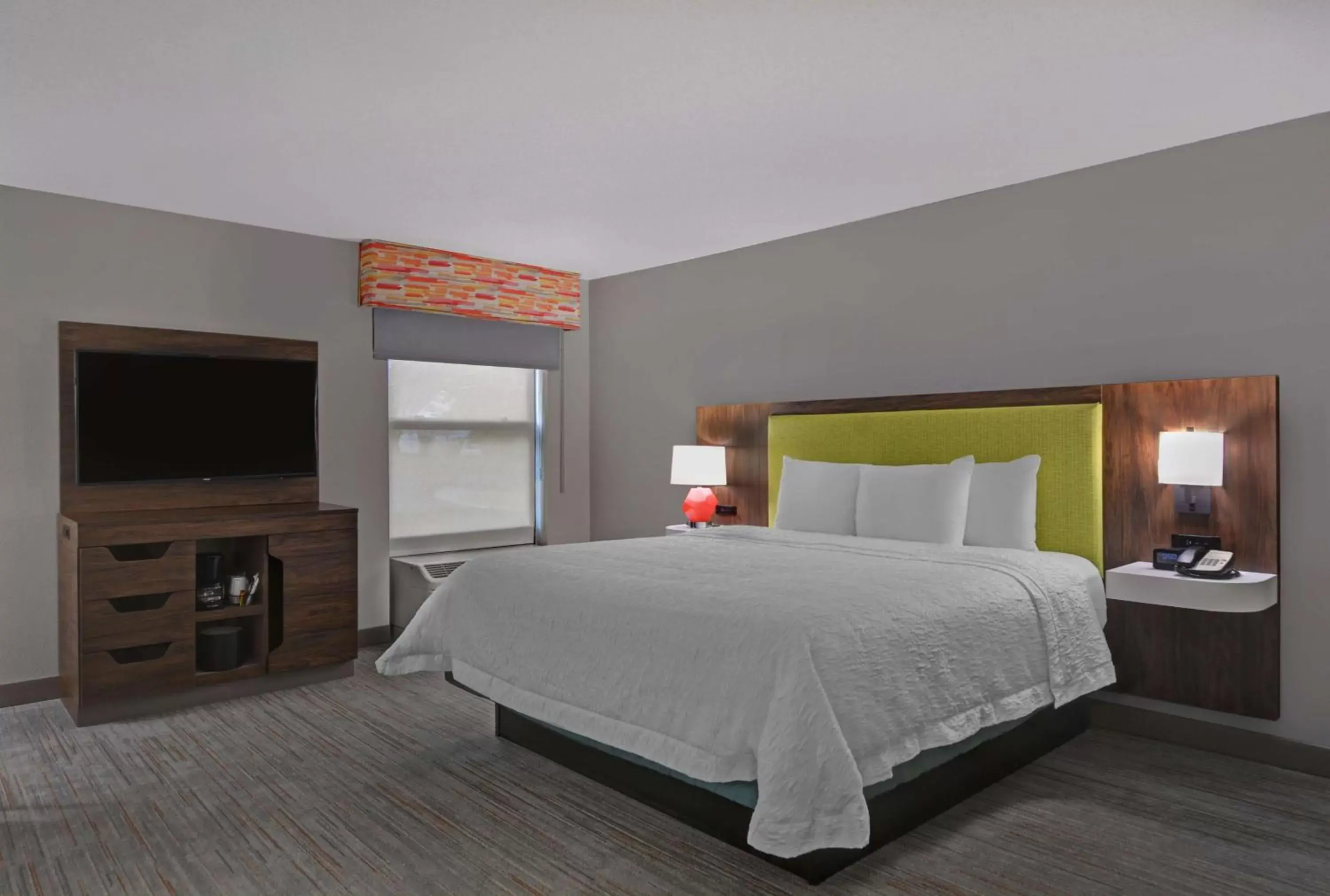 Bedroom, Bed in Hampton Inn Charlotte Monroe