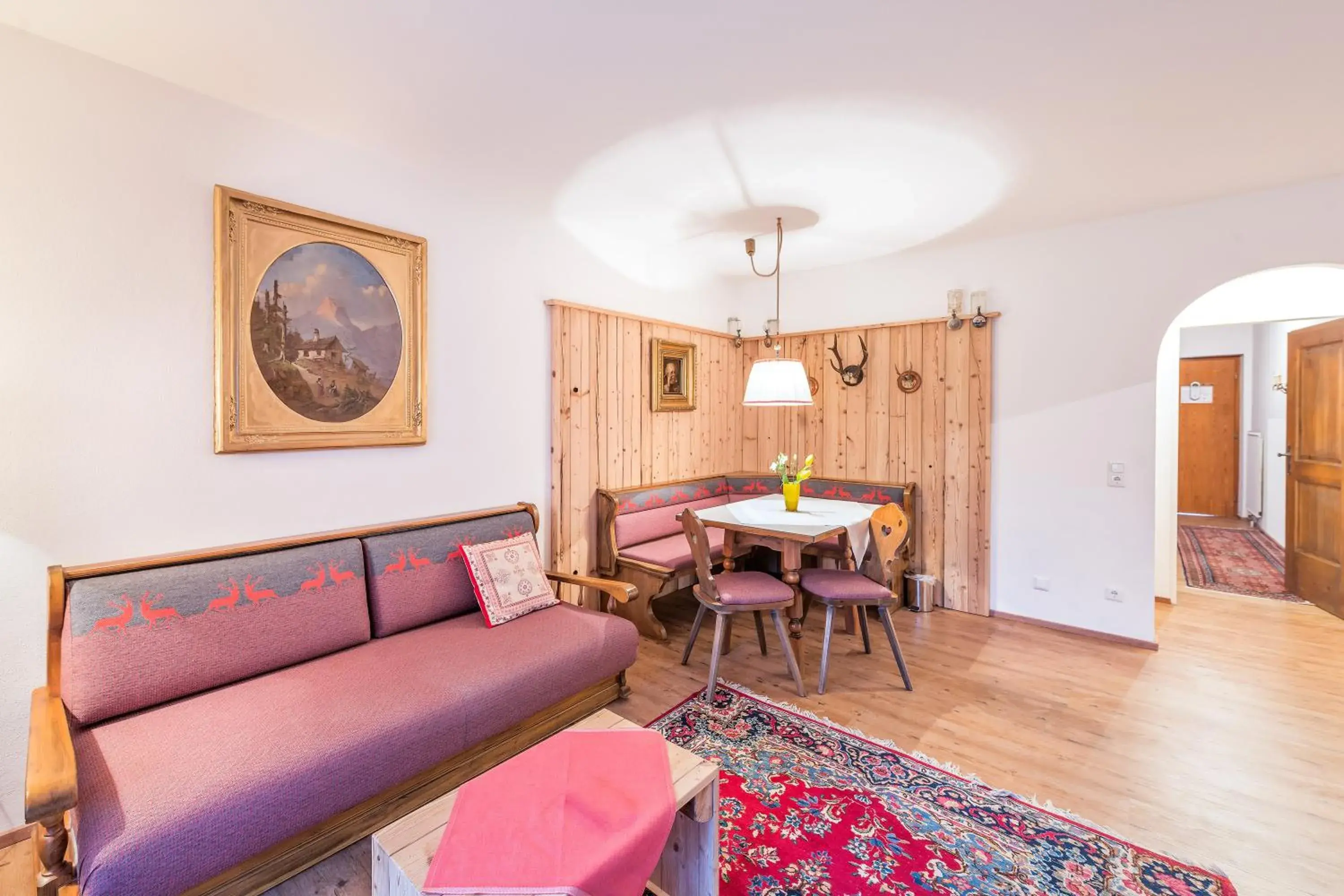 Photo of the whole room, Seating Area in Das Bergmayr - Chiemgauer Alpenhotel