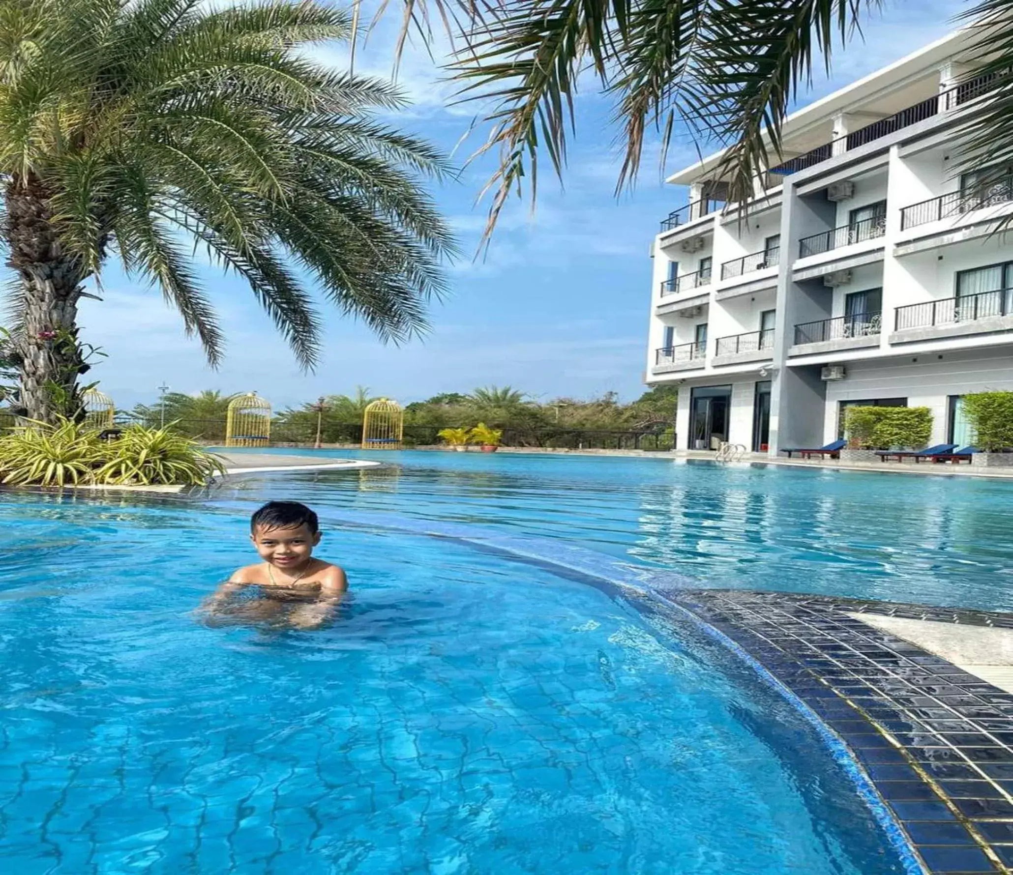 Swimming Pool in KEP BAY HOTEL & RESORT