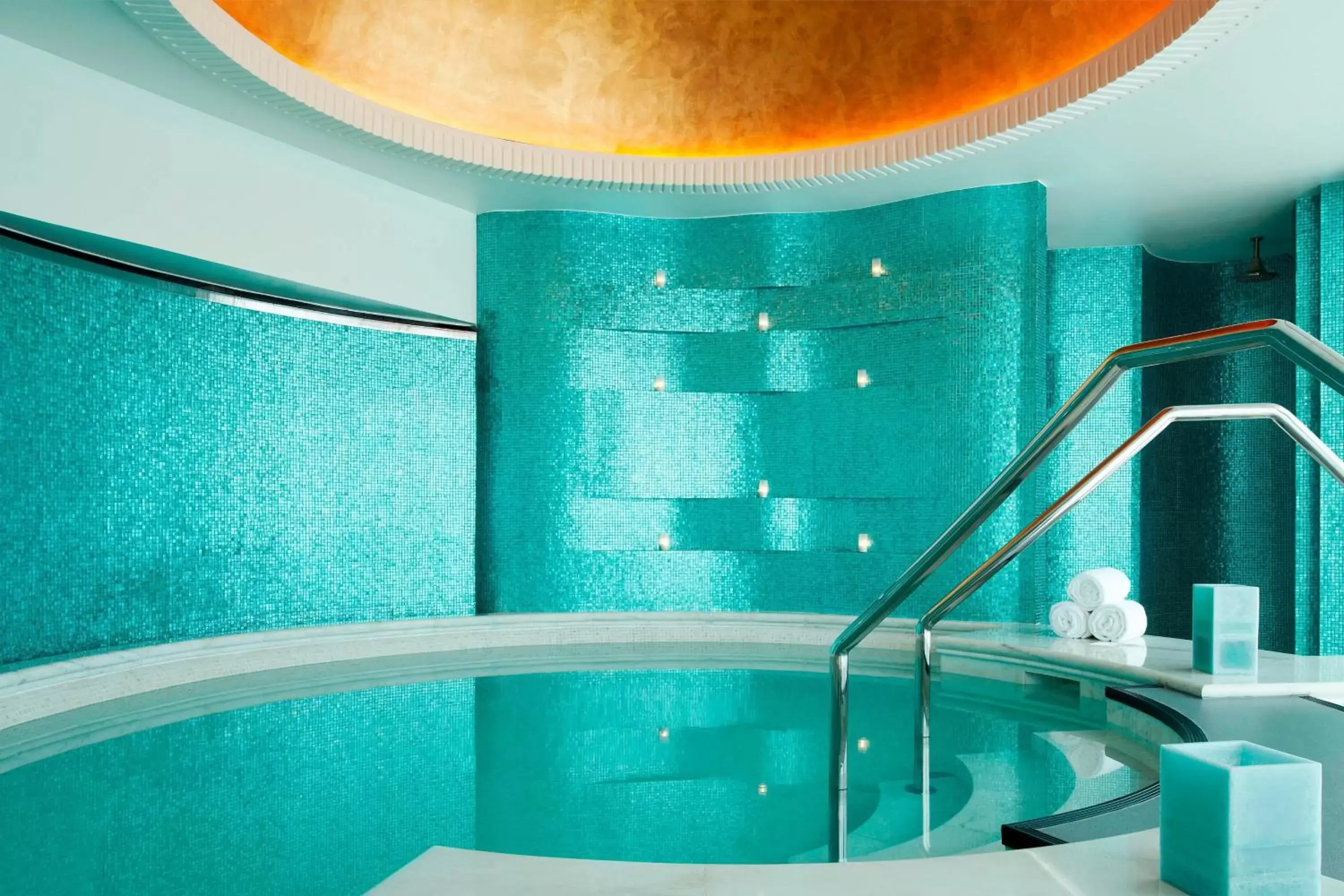 Spa and wellness centre/facilities, Swimming Pool in The St. Regis Abu Dhabi