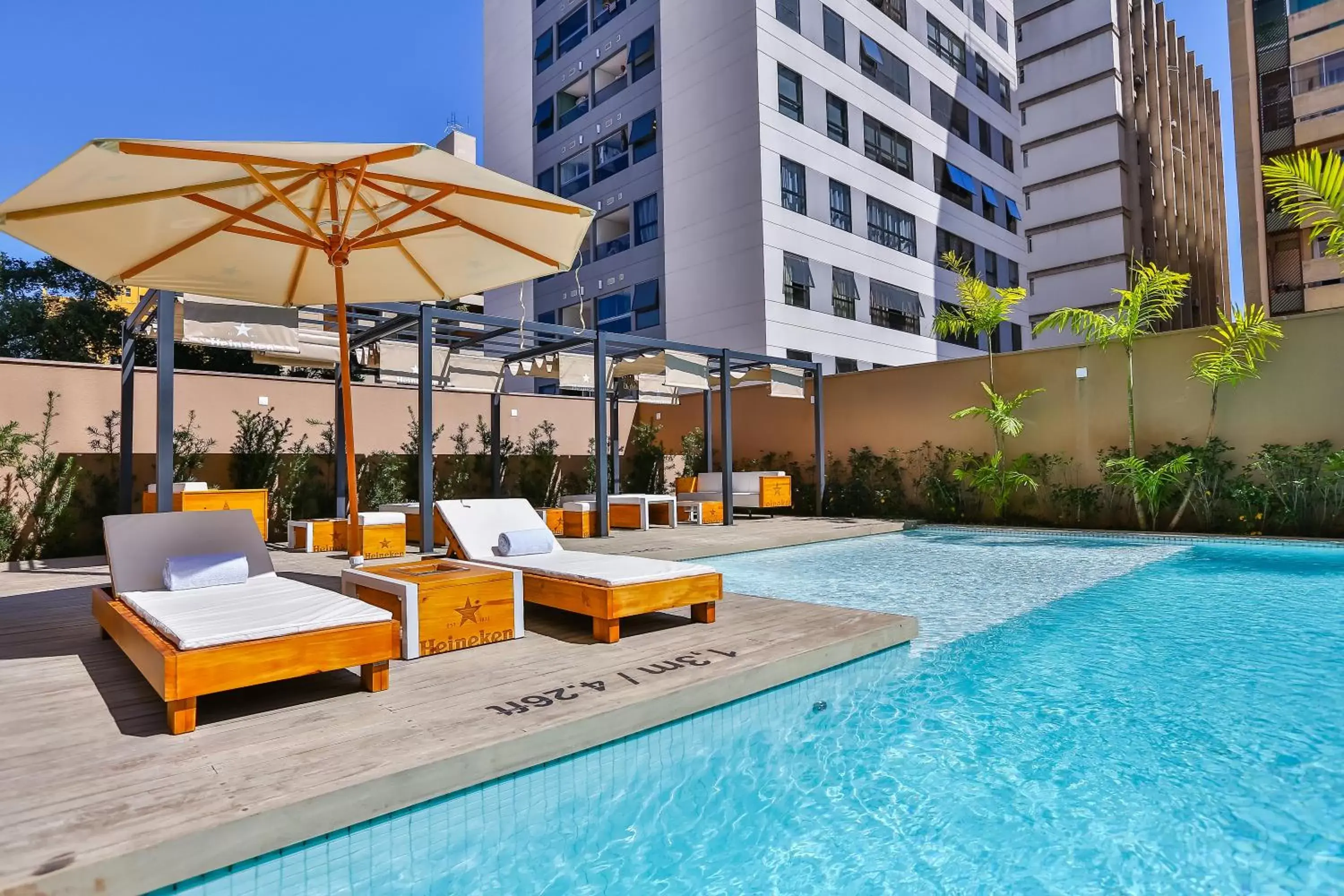 Swimming Pool in Radisson RED Campinas