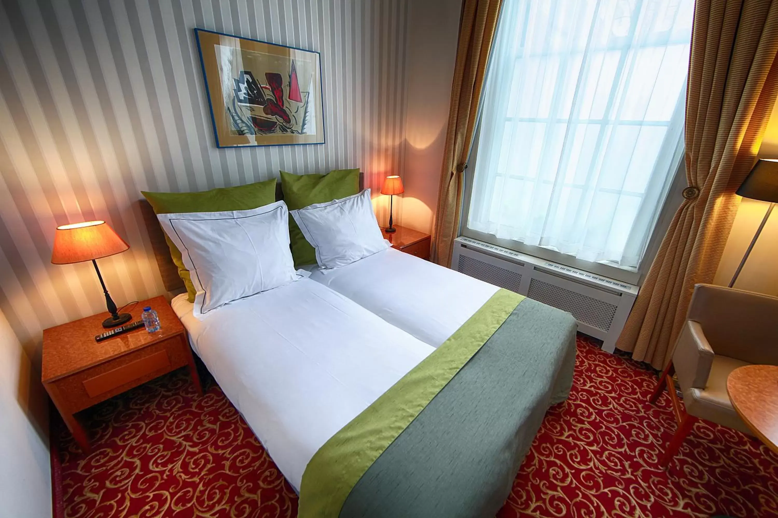 Photo of the whole room, Bed in Best Western Museumhotels Delft
