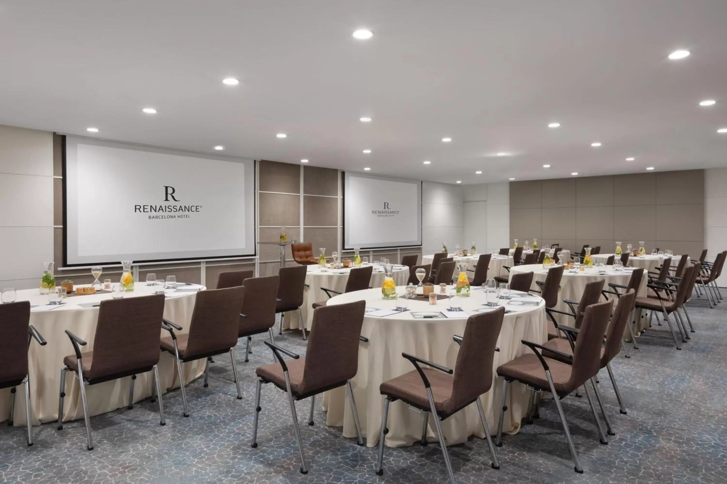 Meeting/conference room in Renaissance Barcelona Hotel