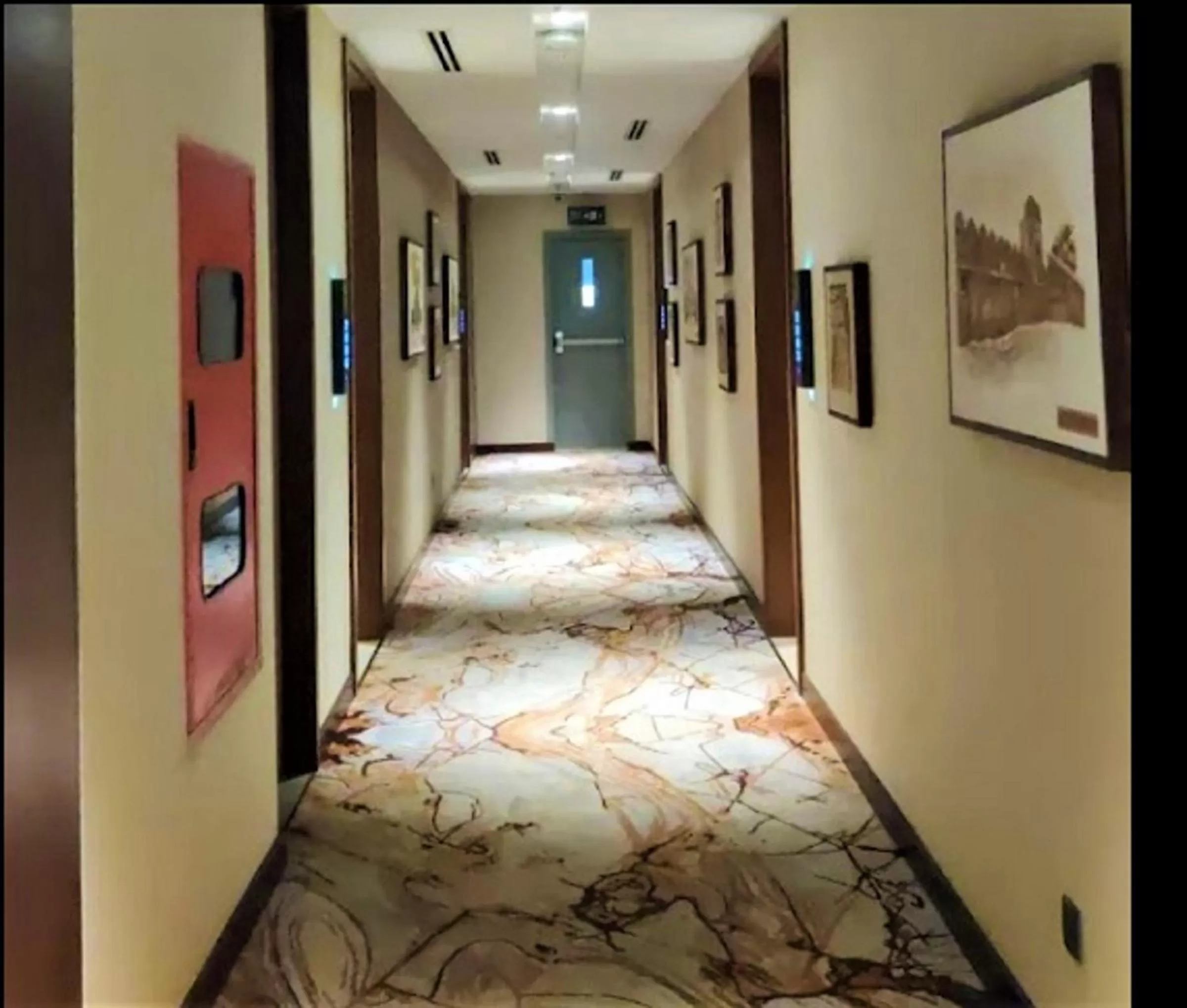 Floor plan in Best Western PLUS Runway