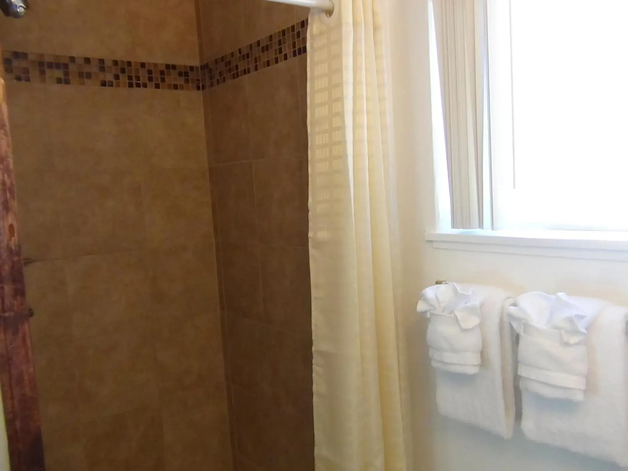 Bathroom in Alpine Inn & Spa