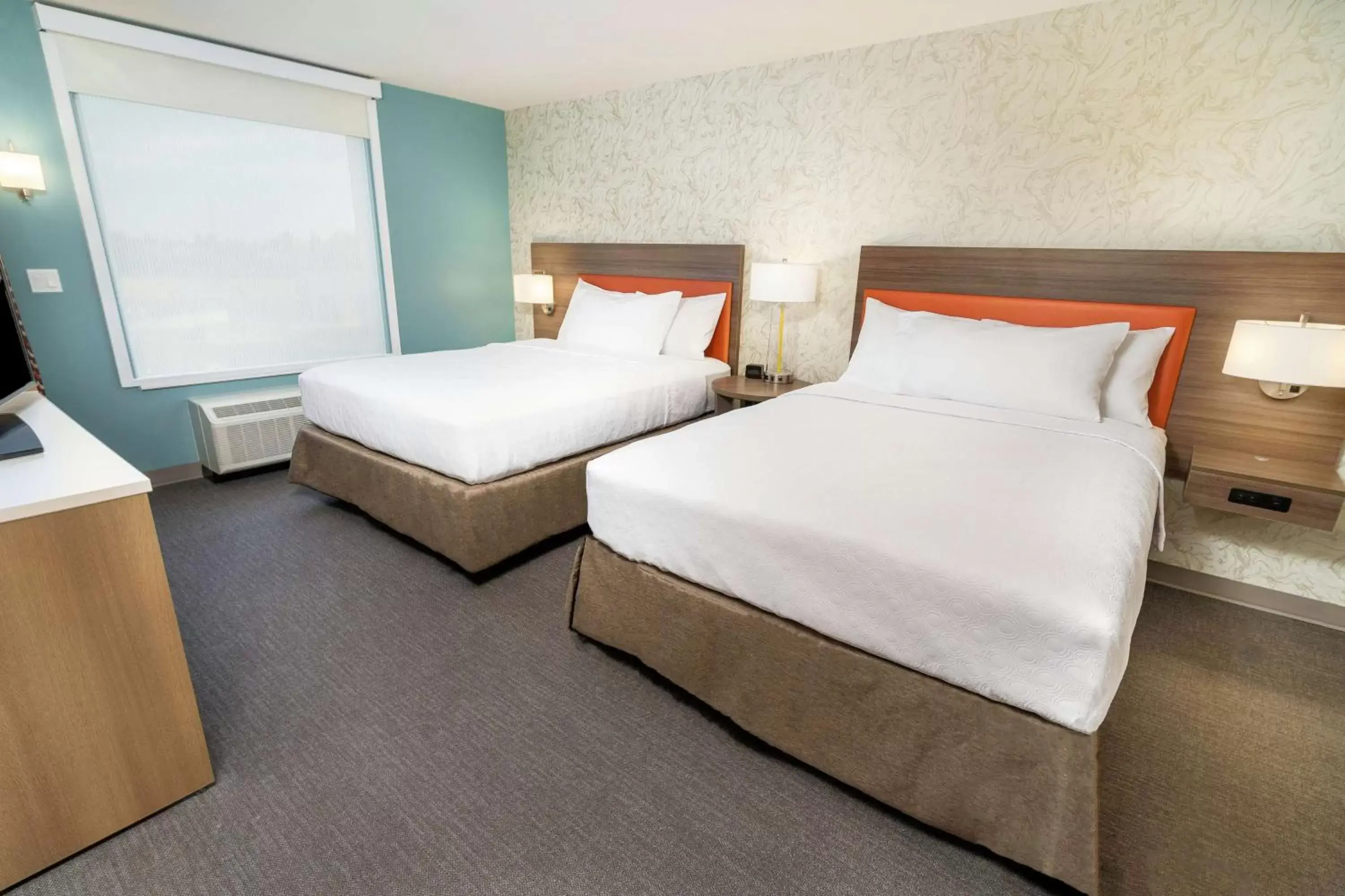 Bedroom, Bed in Home2 Suites By Hilton Roseville Sacramento