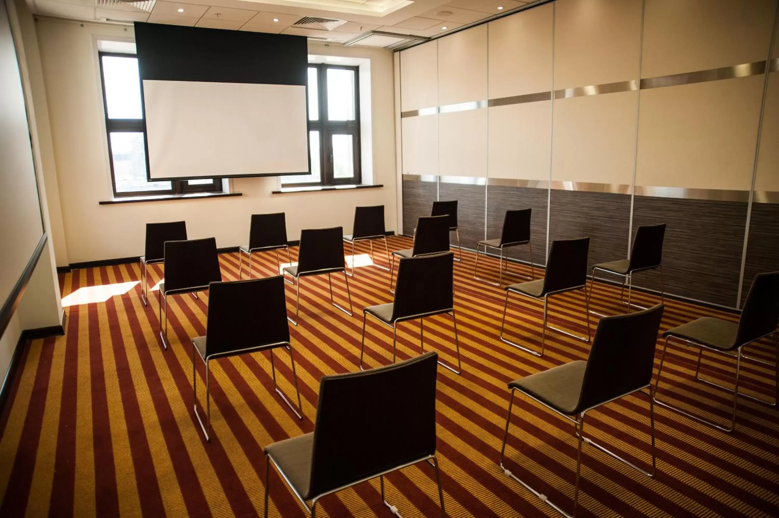 Business facilities in Ibis Astana