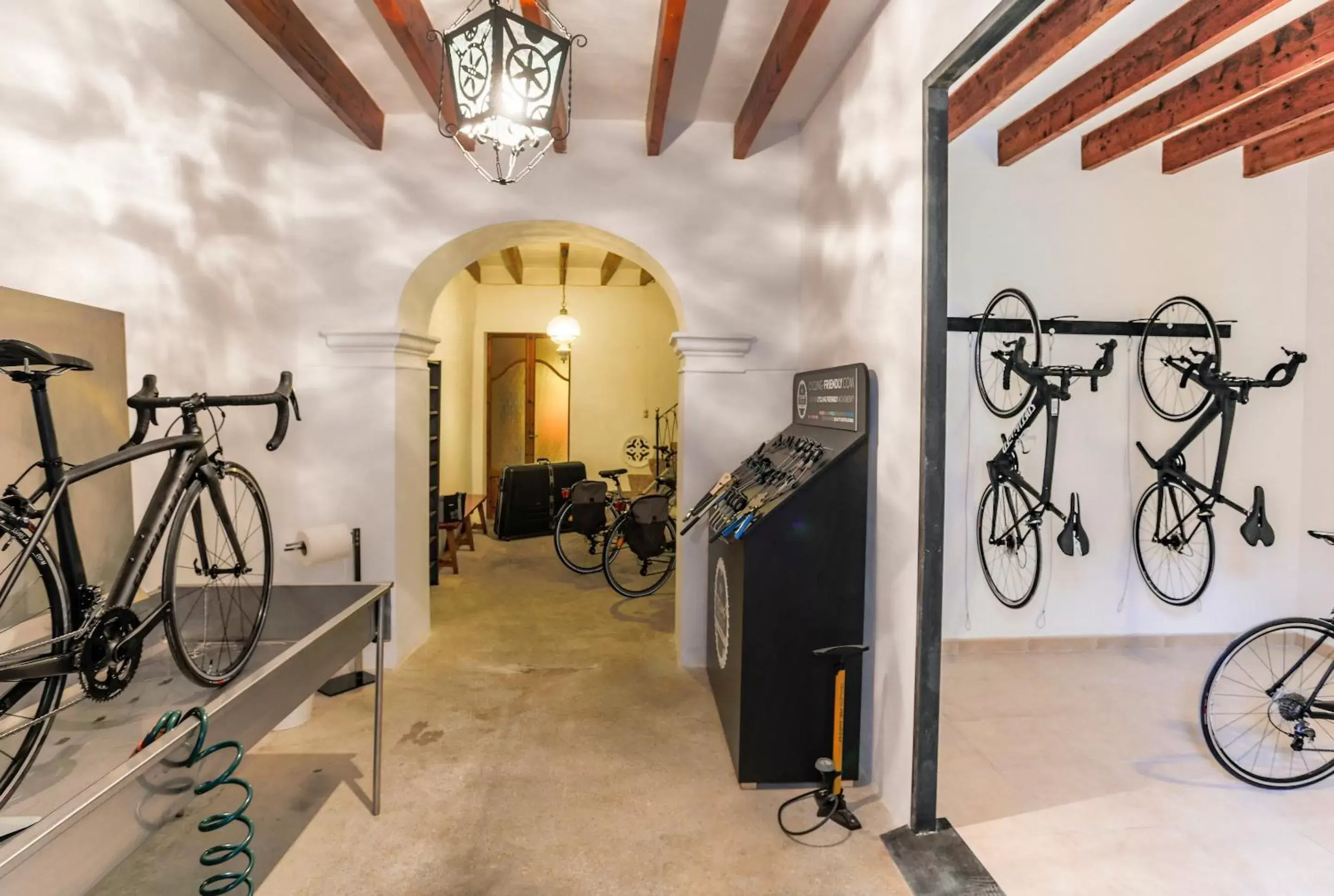 Cycling in Can Joan Capo - Adults Only