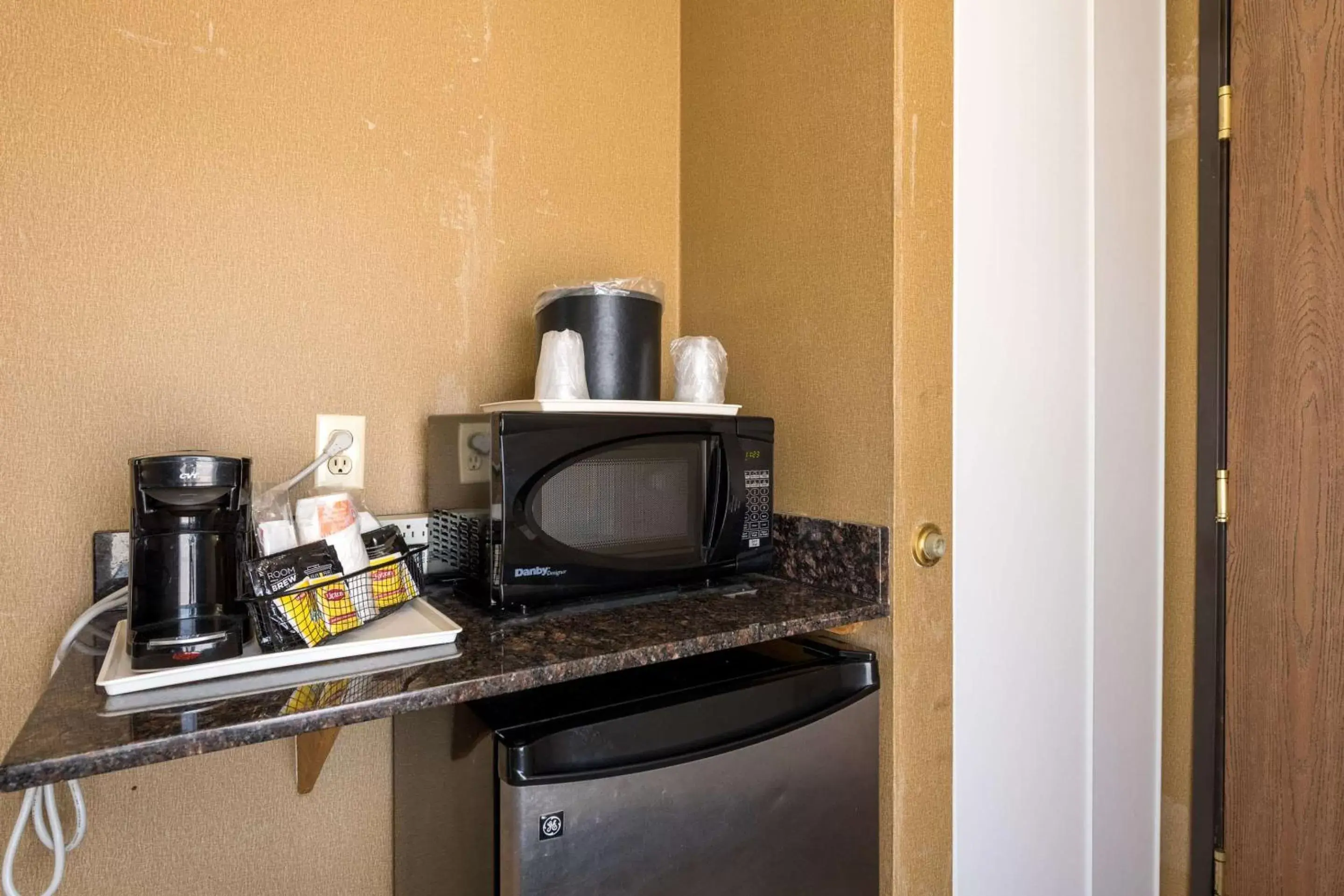 Bedroom, Coffee/Tea Facilities in Comfort Inn & Suites Alamosa