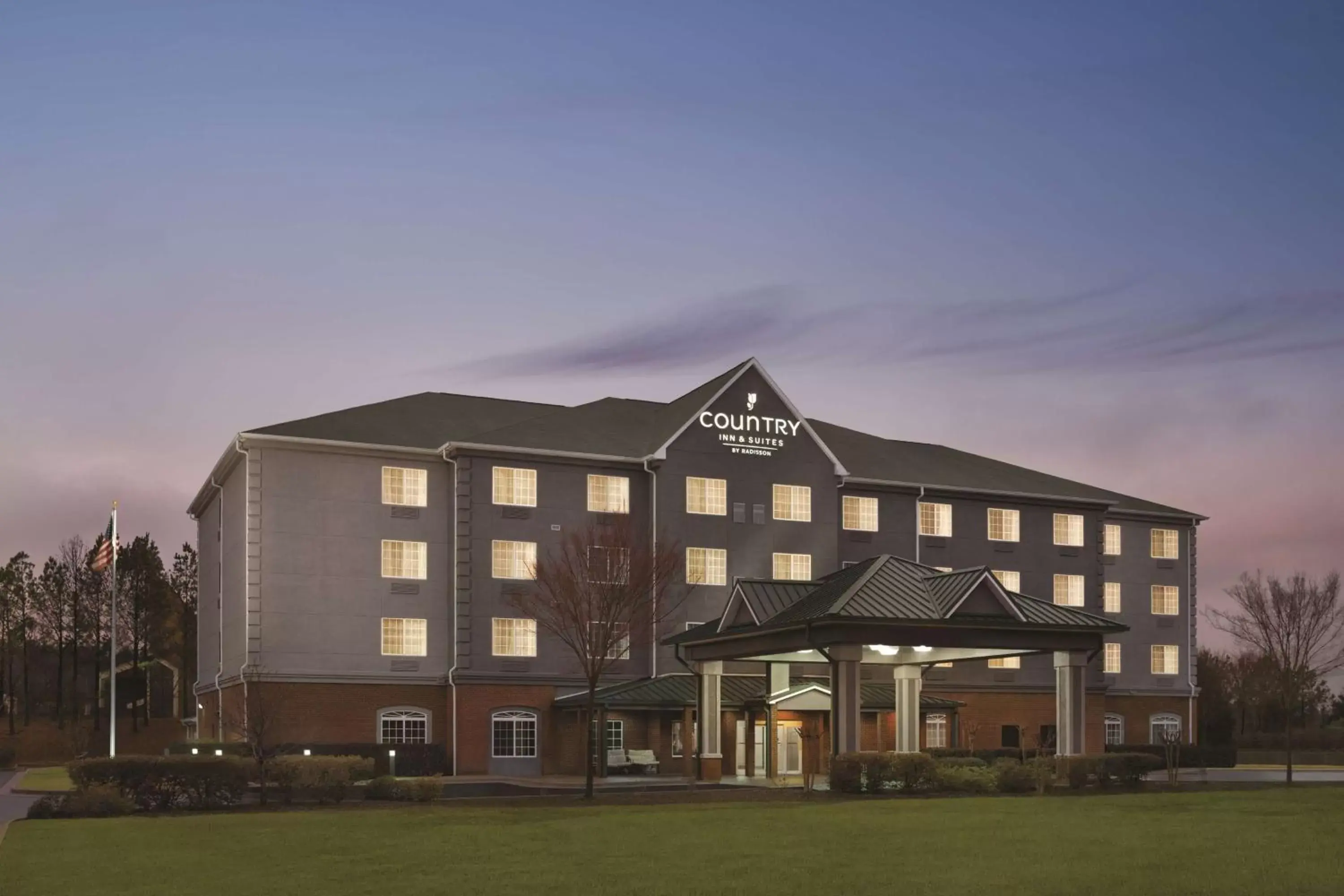 Property Building in Country Inn & Suites by Radisson, Homewood, AL