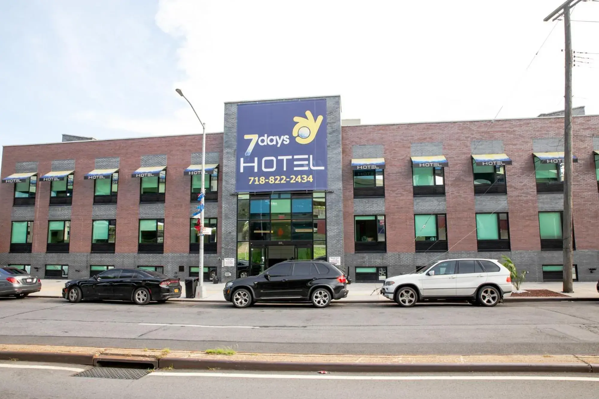 Property building in 7 Days Hotel Property building in 7 Days Hotel