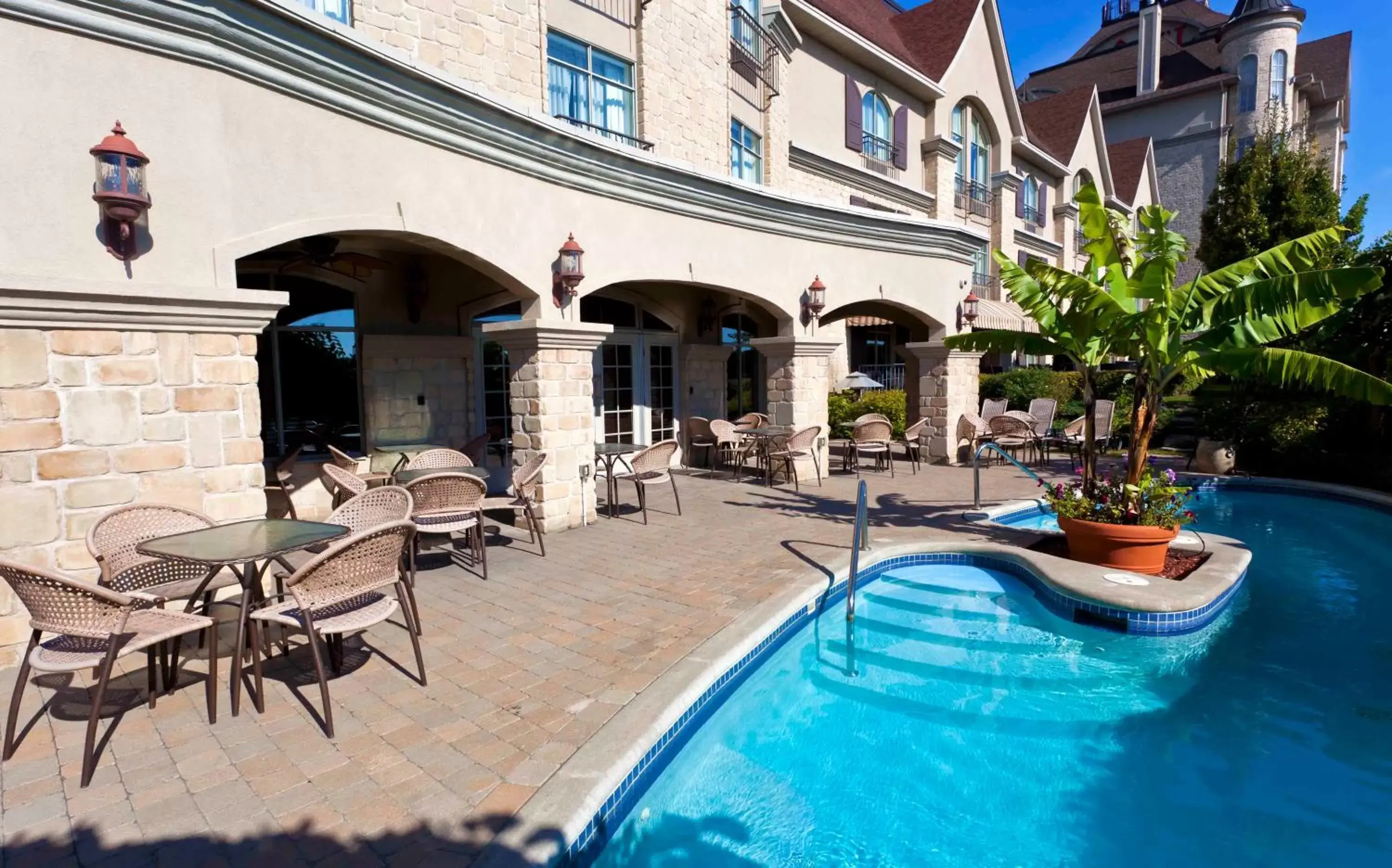 Swimming Pool in Le St-Martin Hotel & Suites