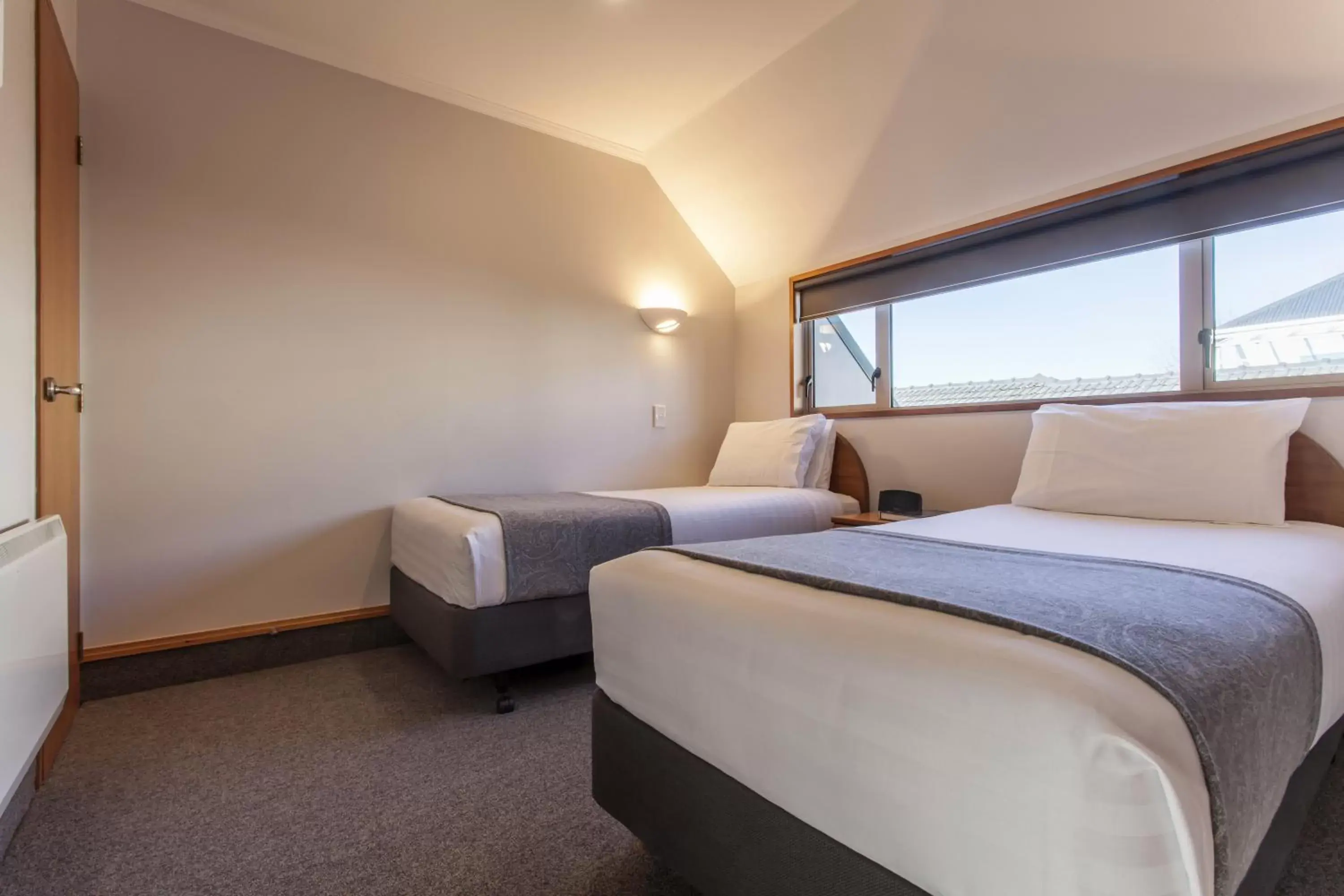 Bed in Amross Motel