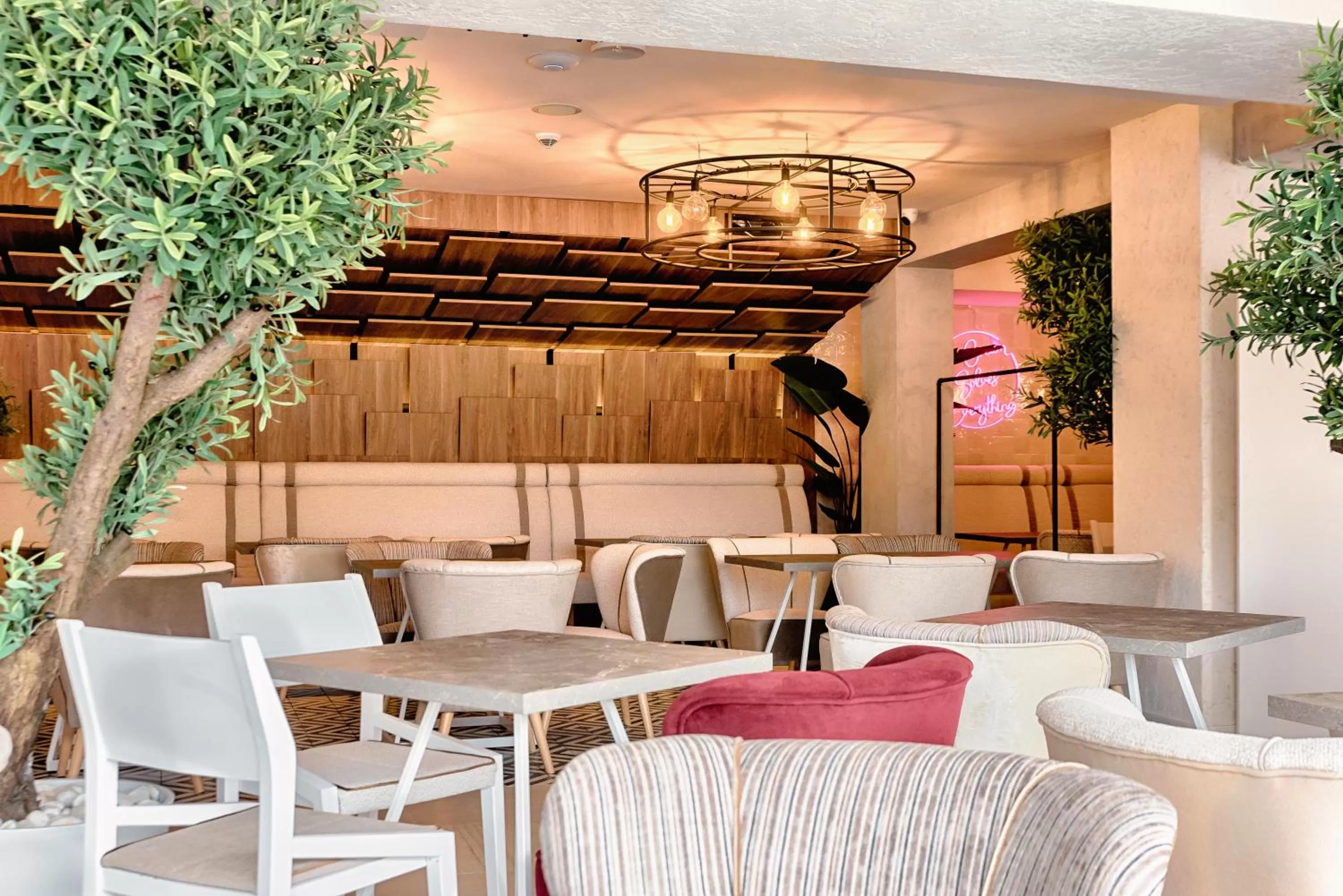 Seating area in Citi Hotel's Łódź