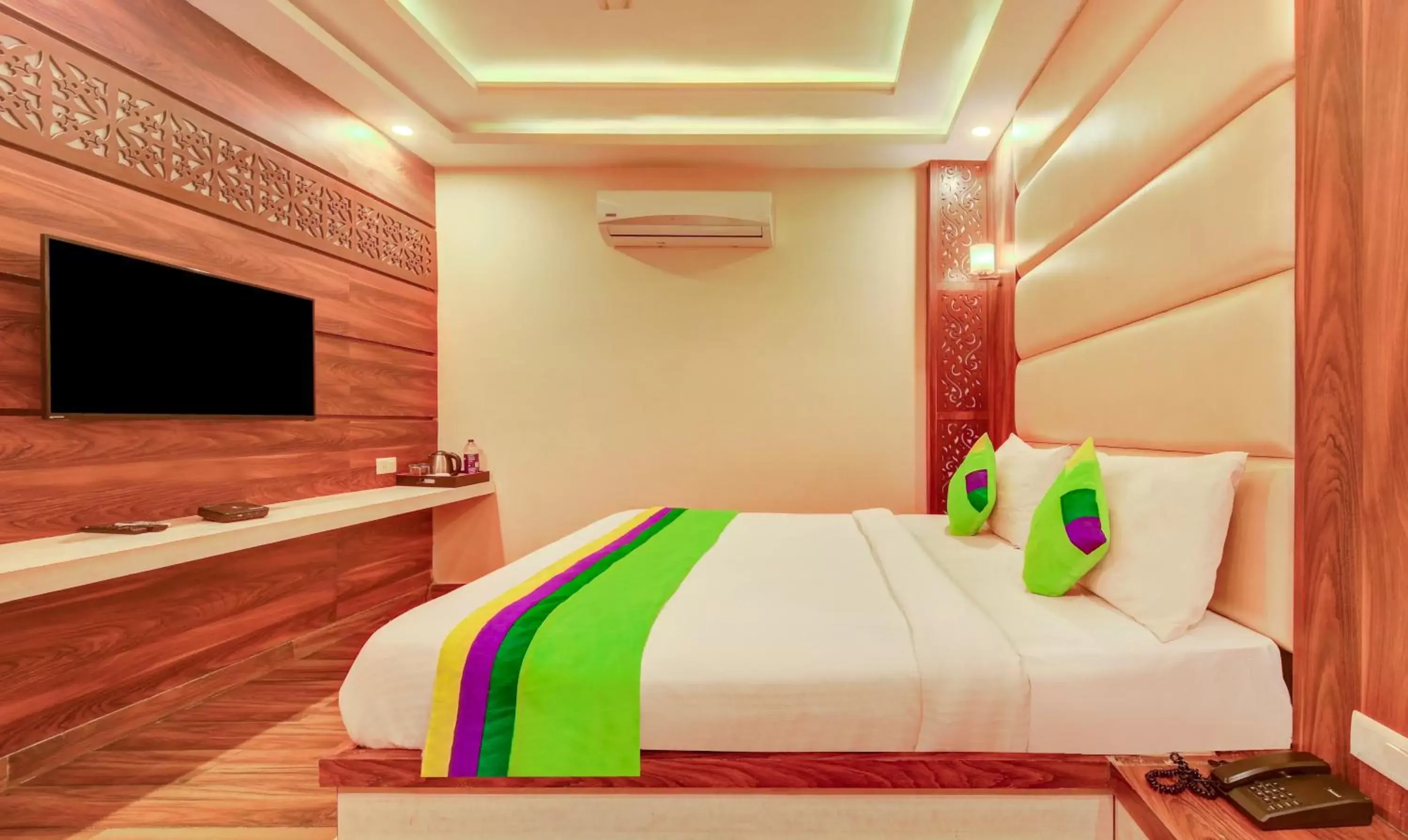 Bedroom, Bed in Treebo G K Residency Near Dehradun Railway Station Bedroom, Bed in Treebo G K Residency Near Dehradun Railway Station