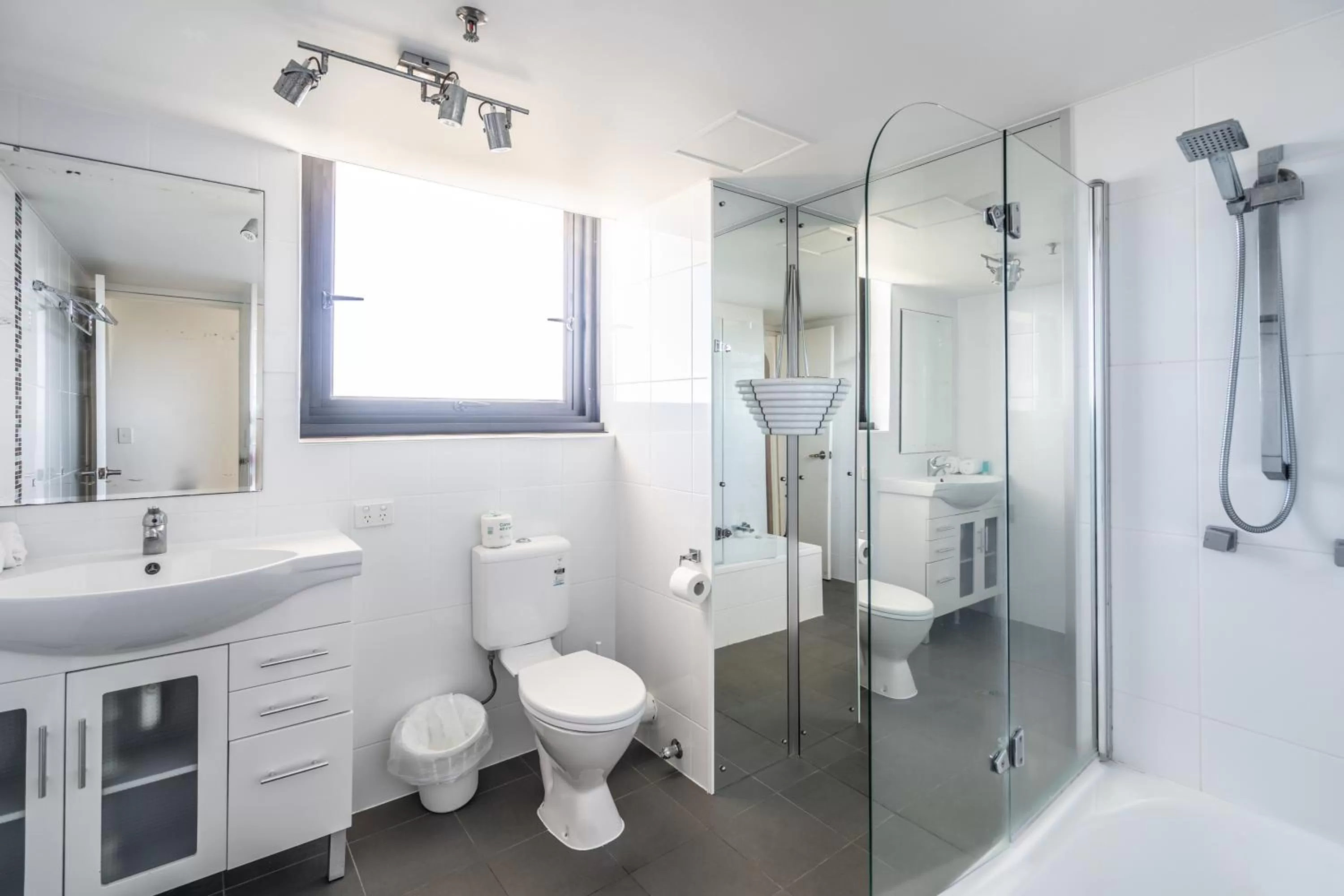 Standard Three-Bedroom Apartment in Biarritz Apartments Gold Coast