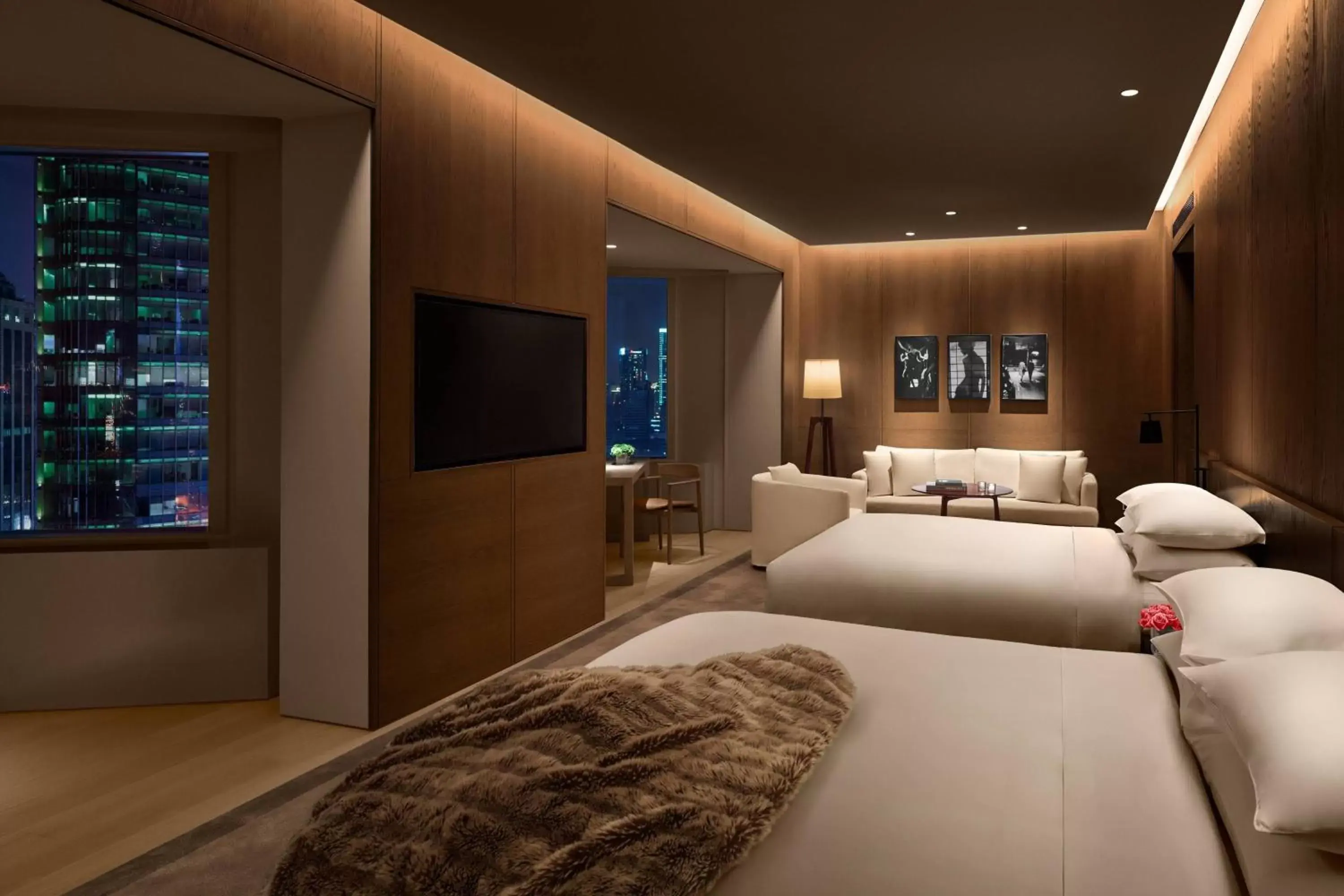 Photo of the whole room, Bed in The Shanghai EDITION