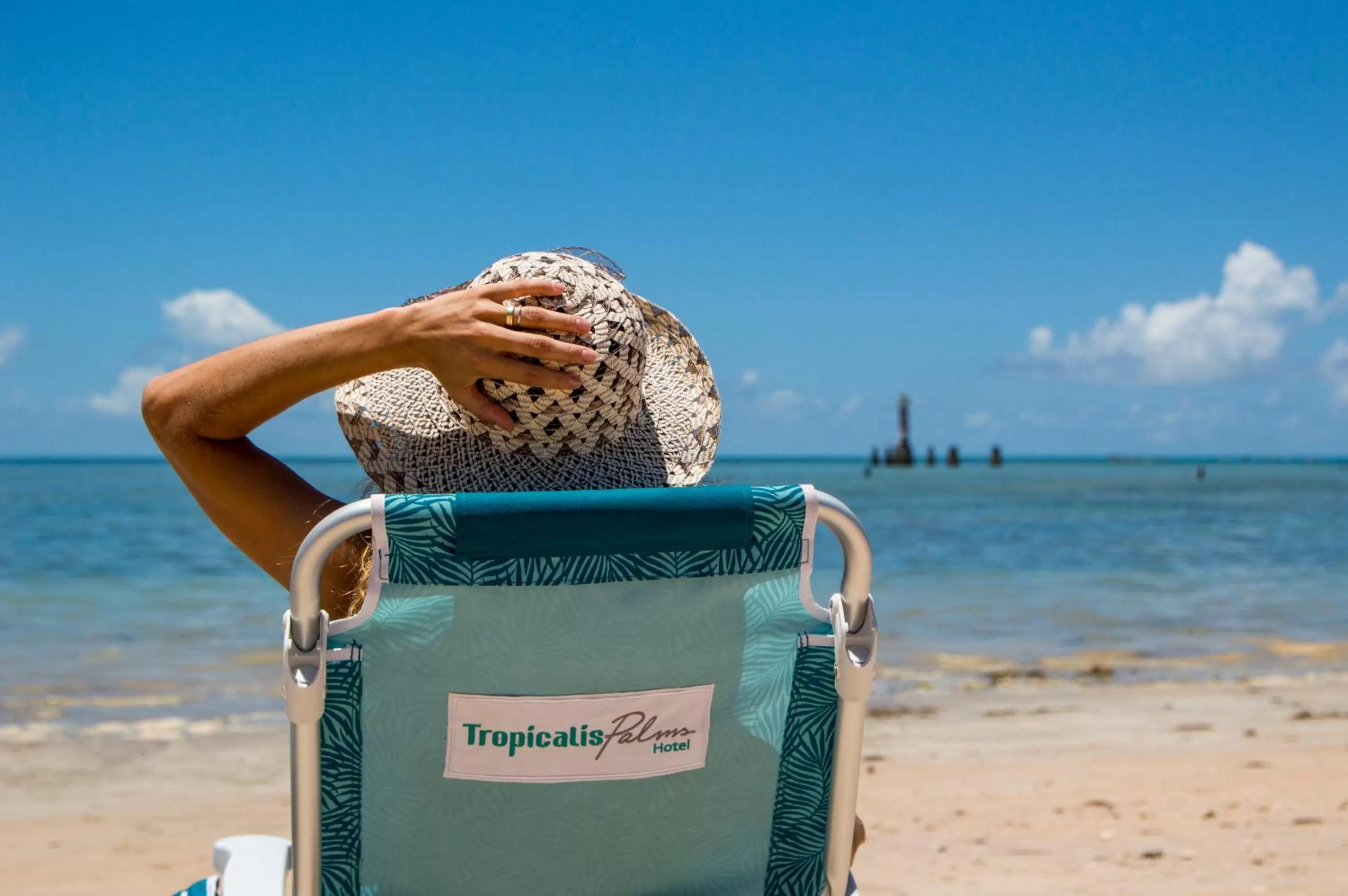 Day in Slim Pajuçara by Tropicalis