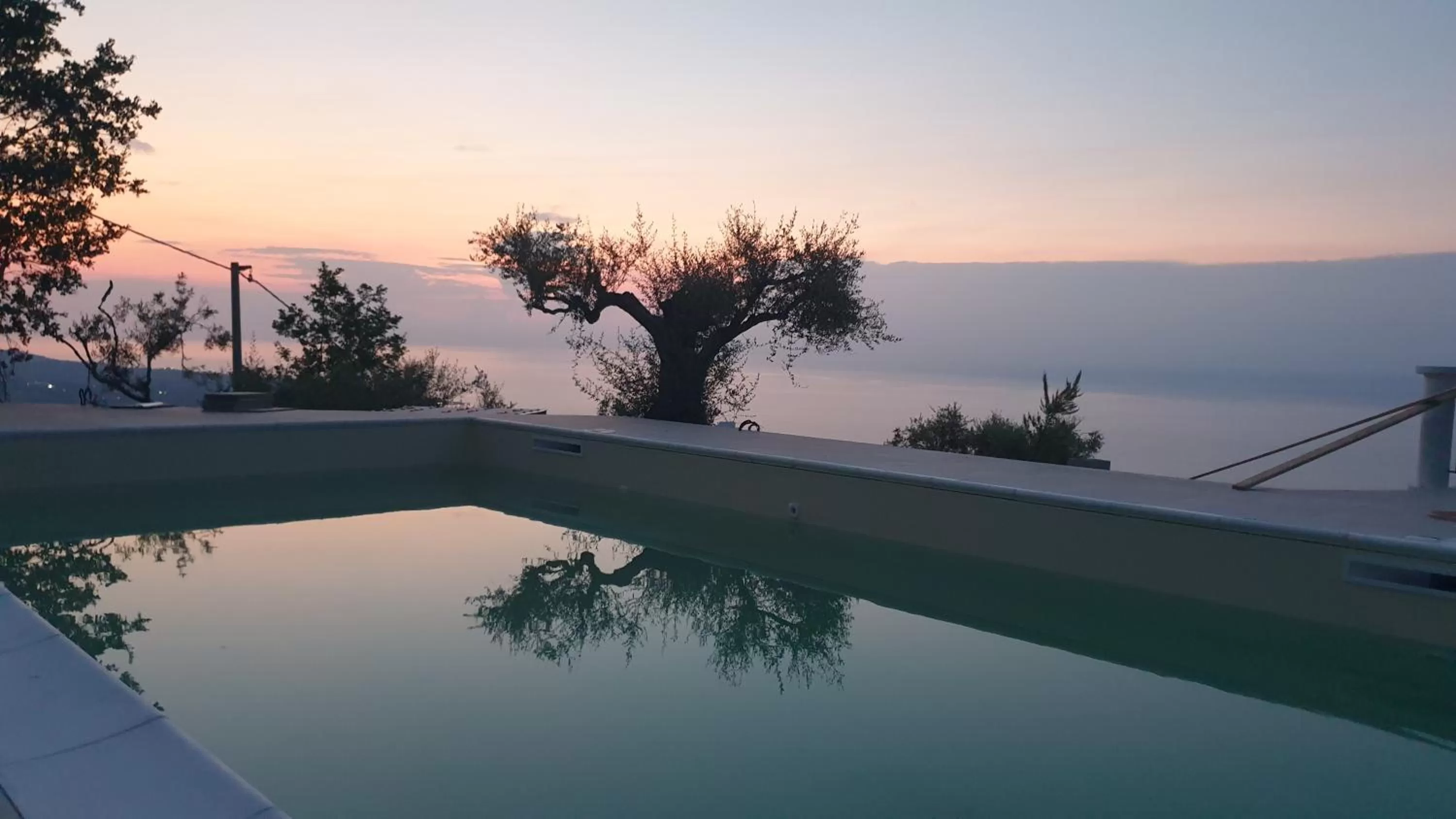 Swimming Pool in Villa Kirù