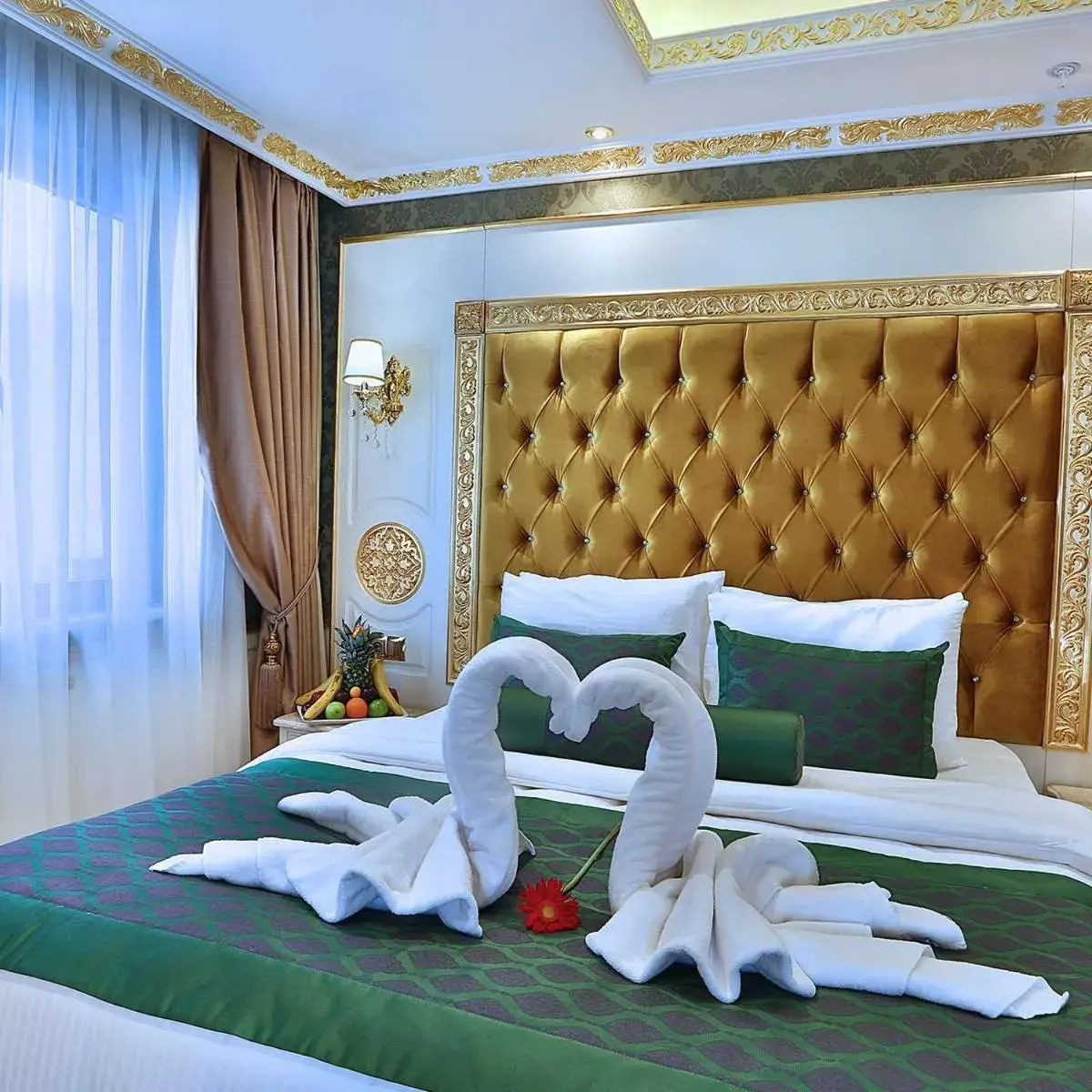 Bedroom, Bed in Hotel Emirhan Palace