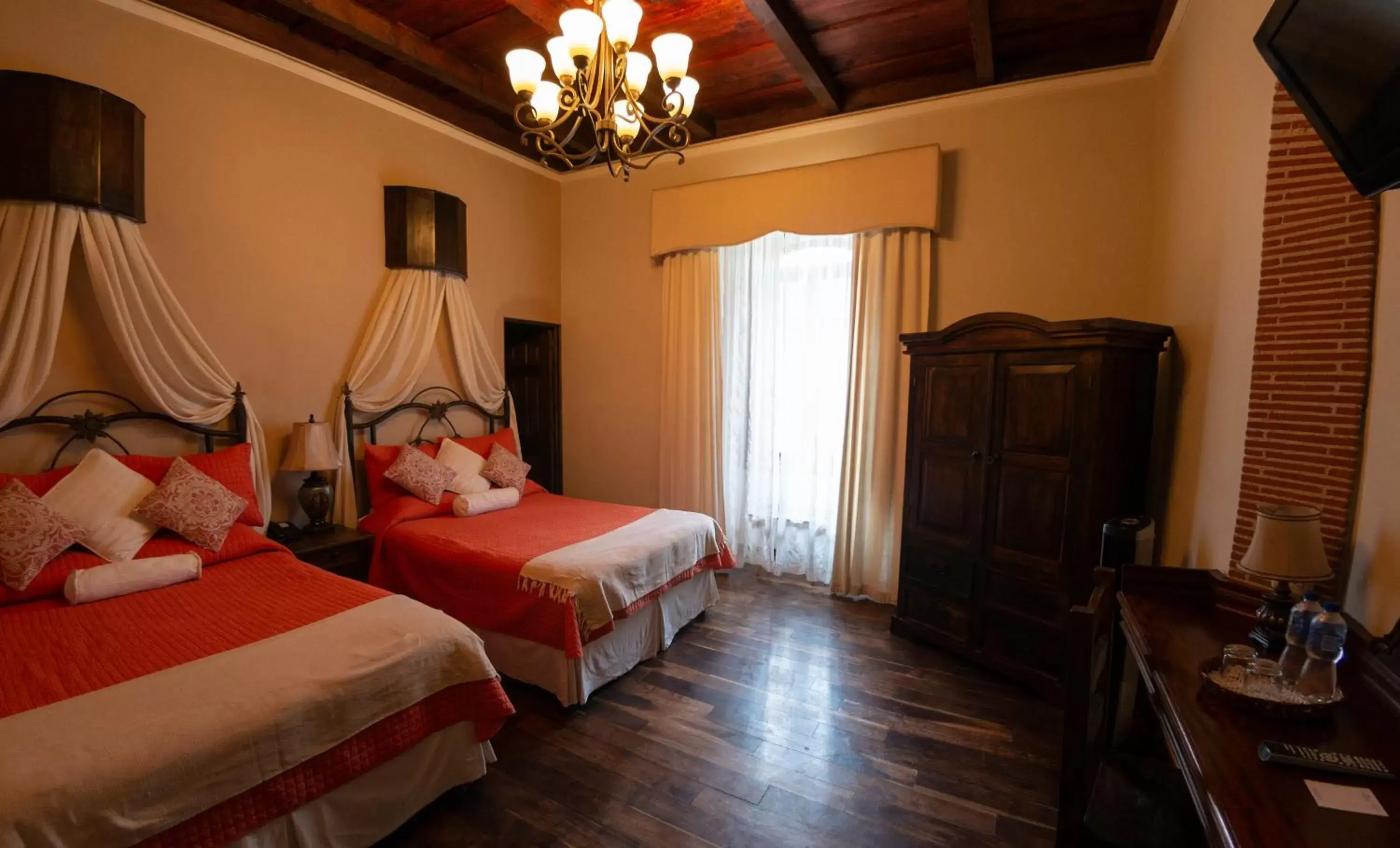 Photo of the whole room, Bed in Hotel La Catedral