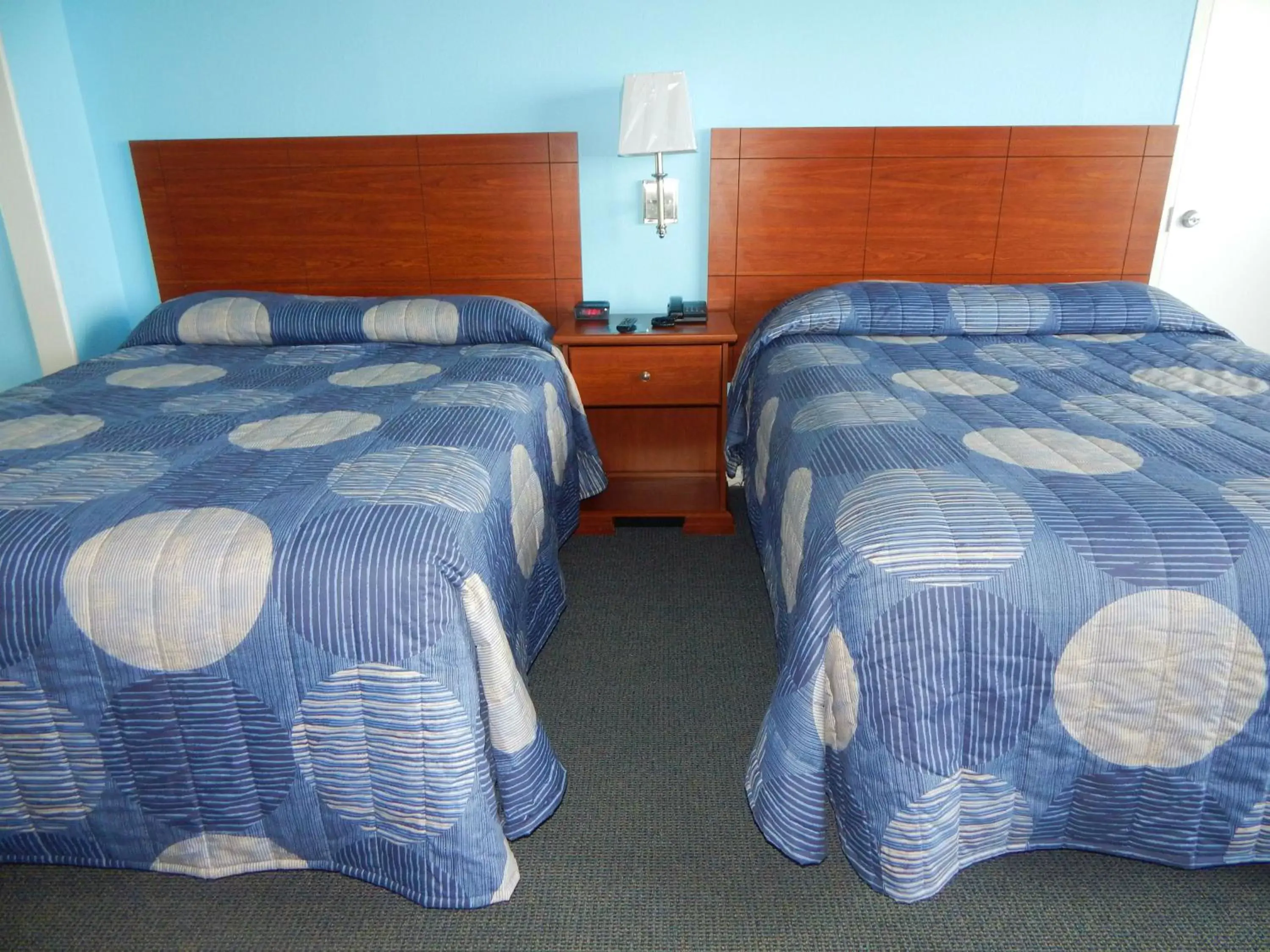 Photo of the whole room, Bed in Padre South Hotel On The Beach