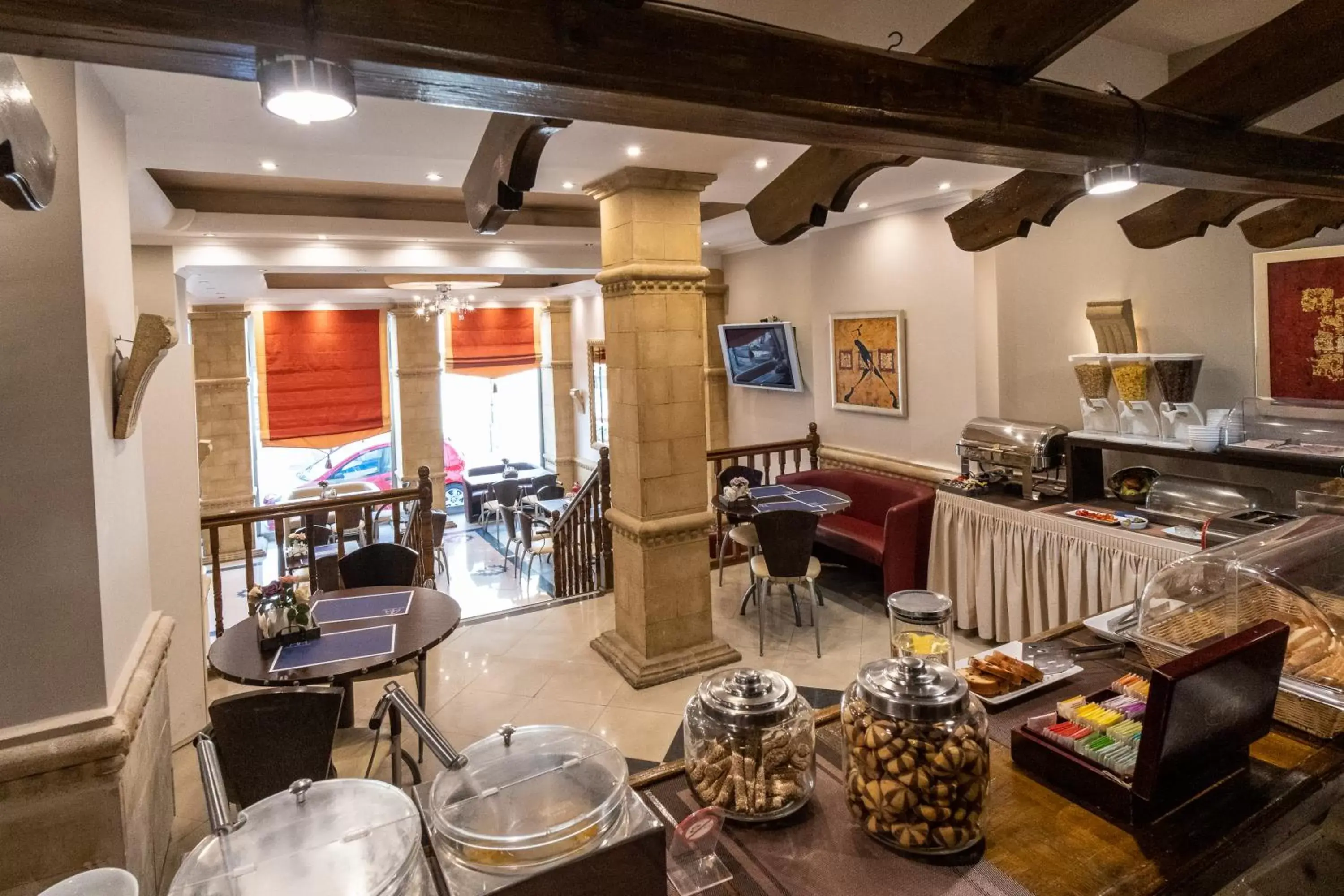 Breakfast, Restaurant/Places to Eat in Argo Hotel Piraeus
