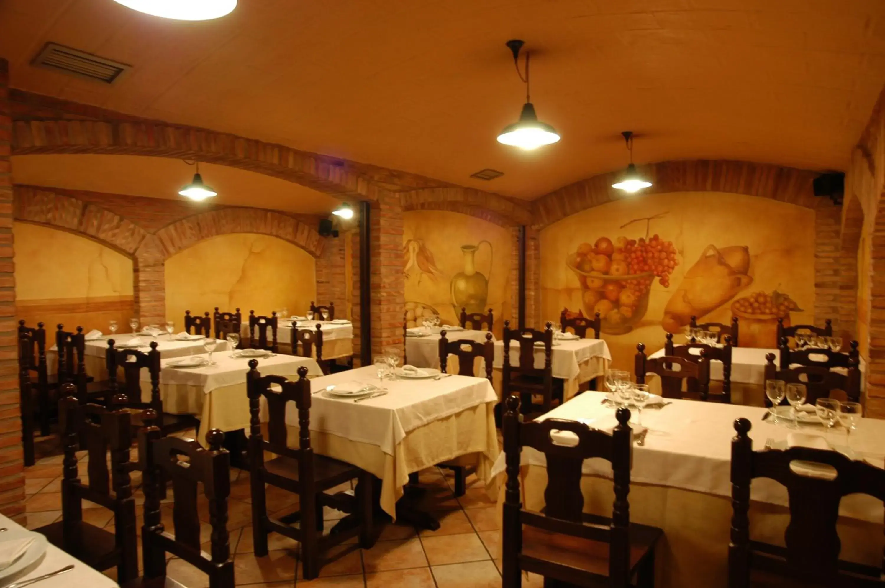 Restaurant/Places to Eat in Hotel Ciudad De Calahorra