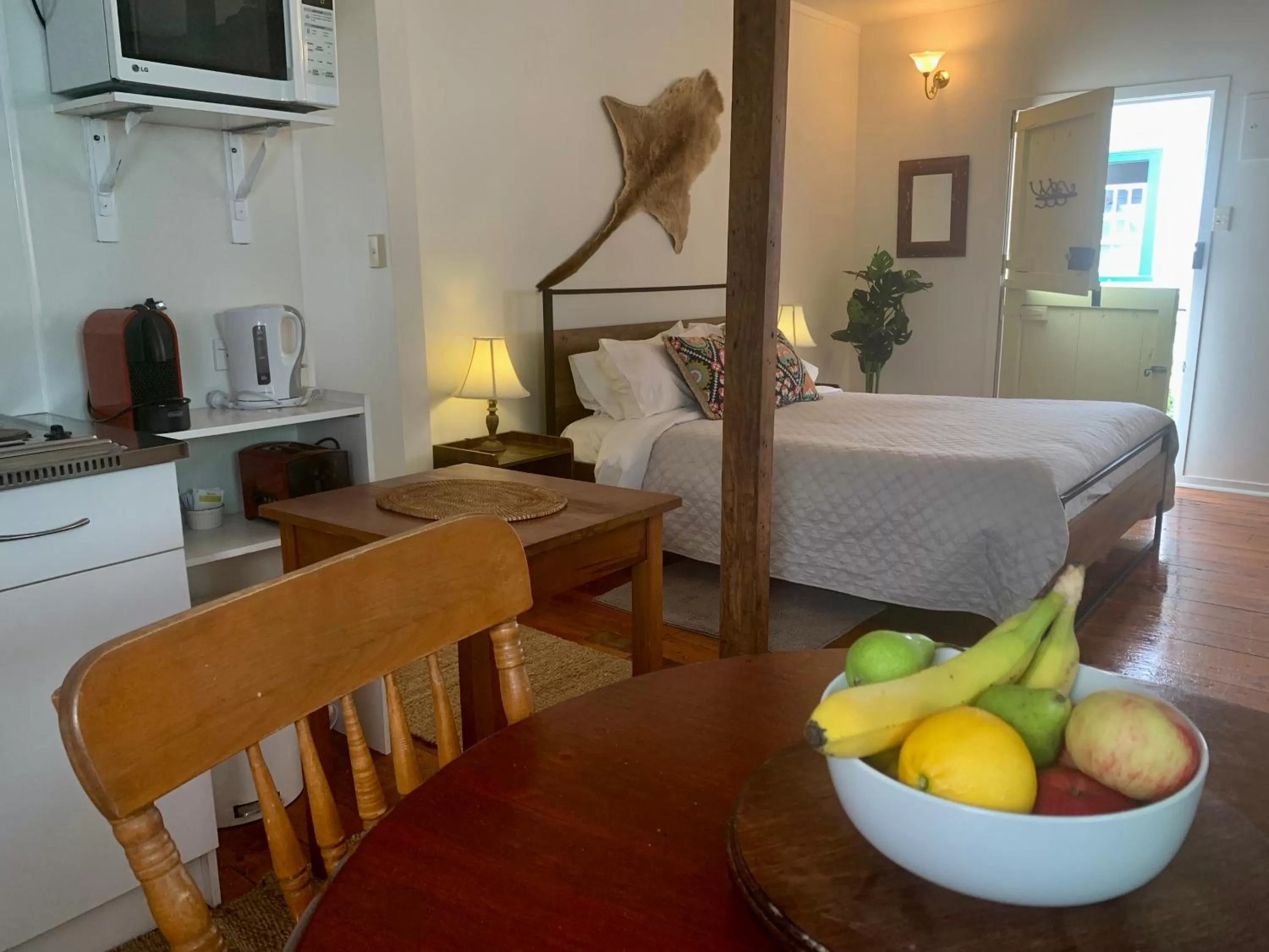 Dining area, Bed in Karamana Homestead (1872)