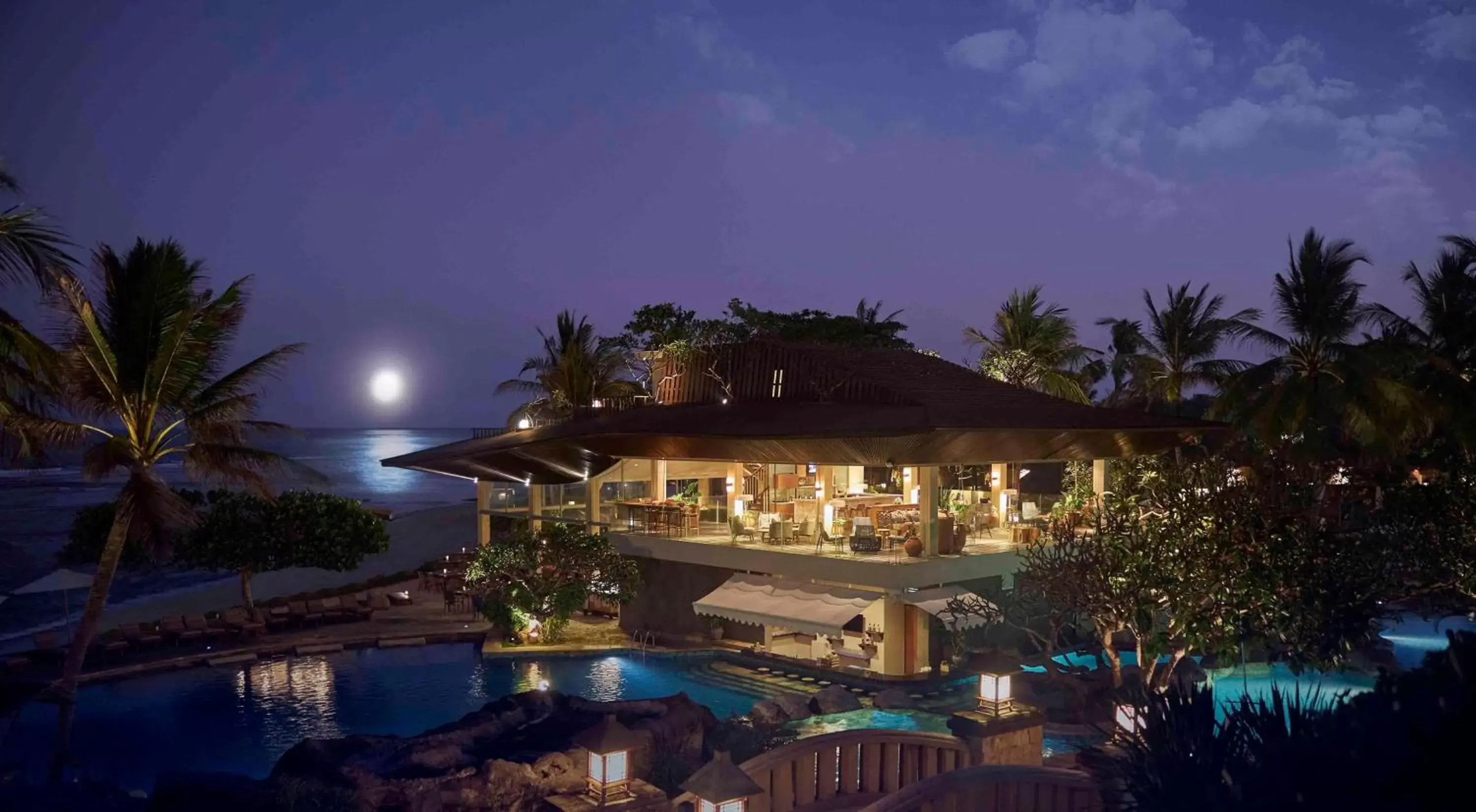 Lounge or bar, Swimming Pool in Hilton Bali Resort