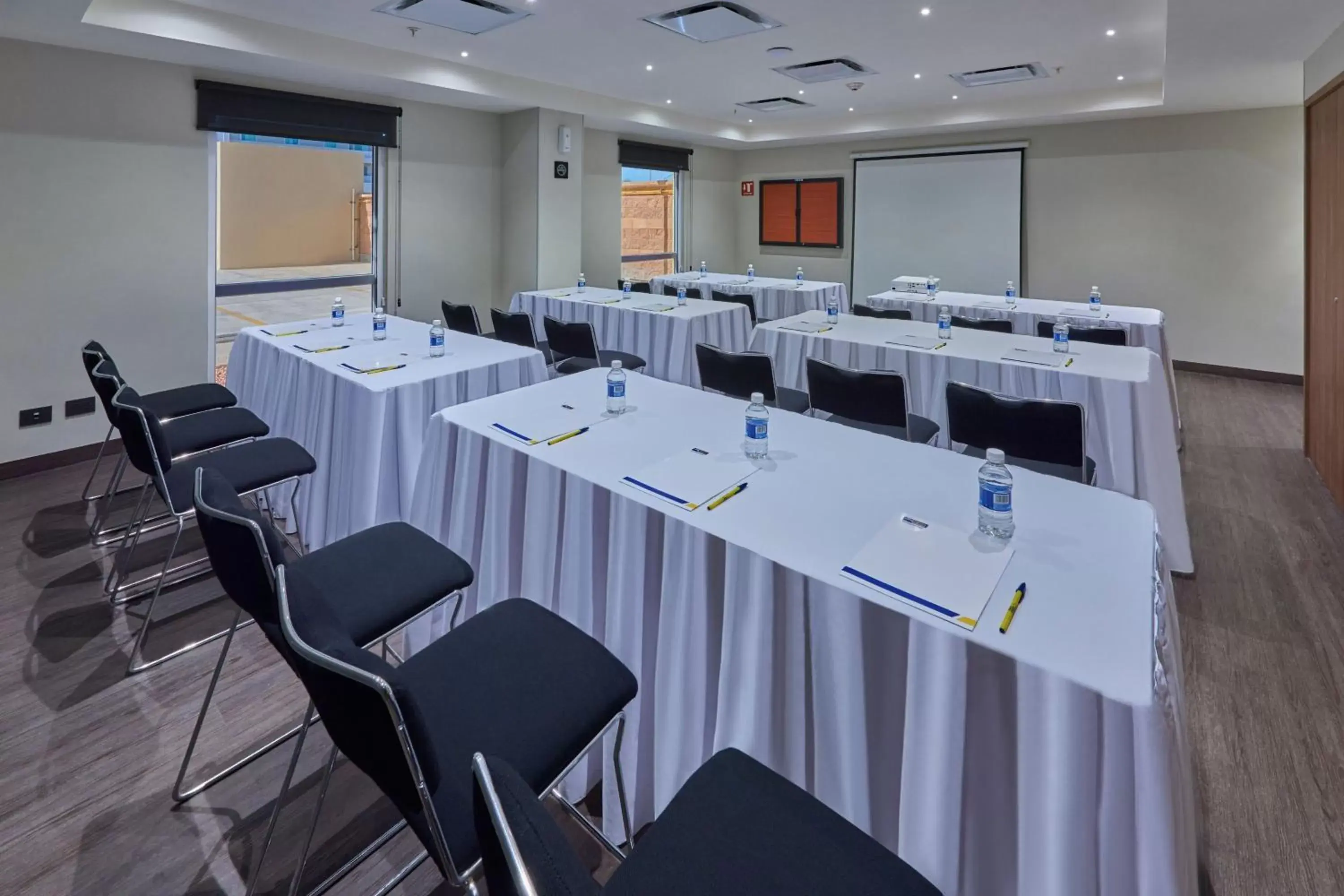 Meeting/conference room in City Express by Marriott Hermosillo Expo