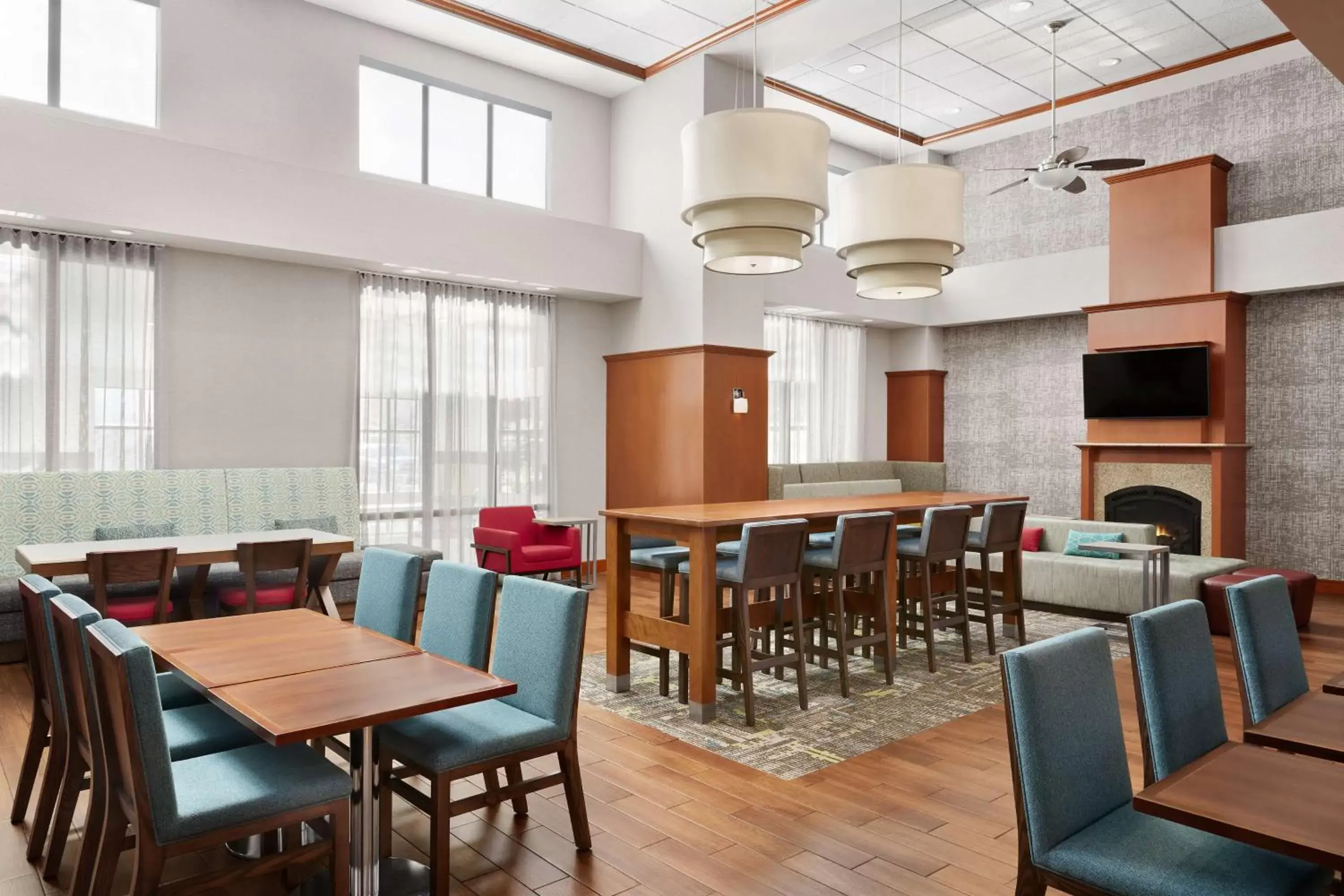 Lobby or reception, Restaurant/Places to Eat in Hampton Inn & Suites West Haven